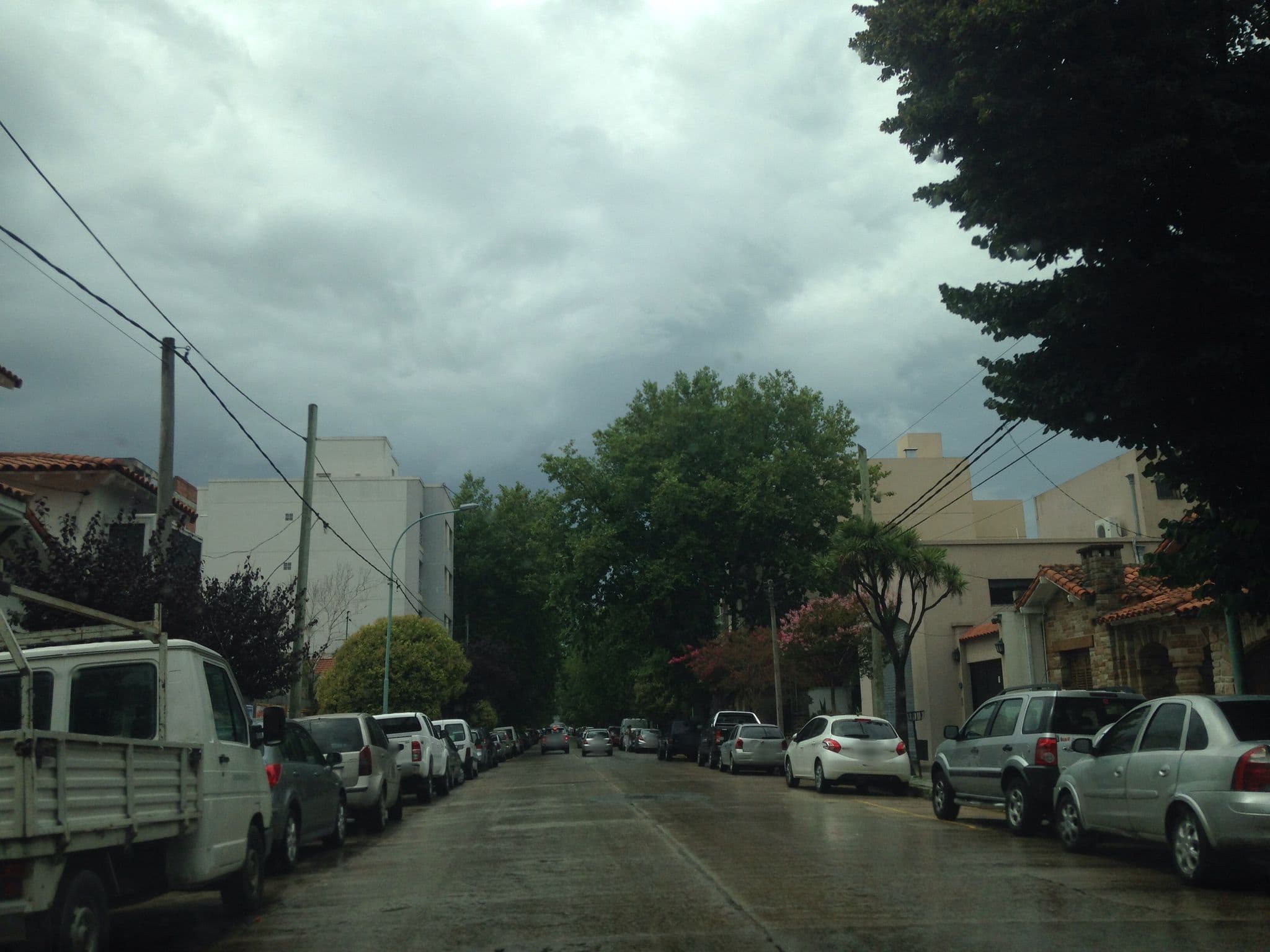 Street view near La Madrileña Hotel, Mar del Plata — © maryann (CC BY-SA · Mapillary)
