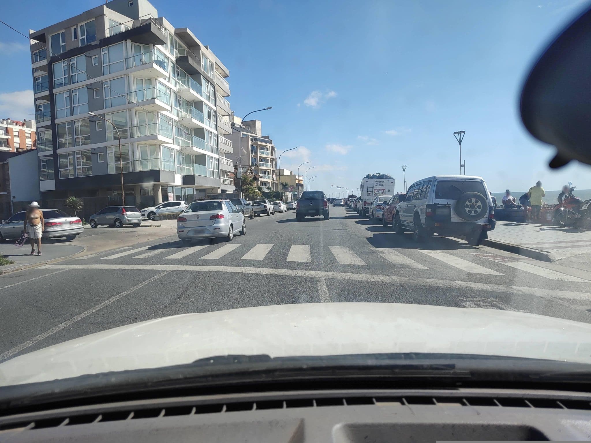 Street view near Hotel Bacará, Mar del Plata — © Kaart_Local (CC BY-SA · Mapillary)