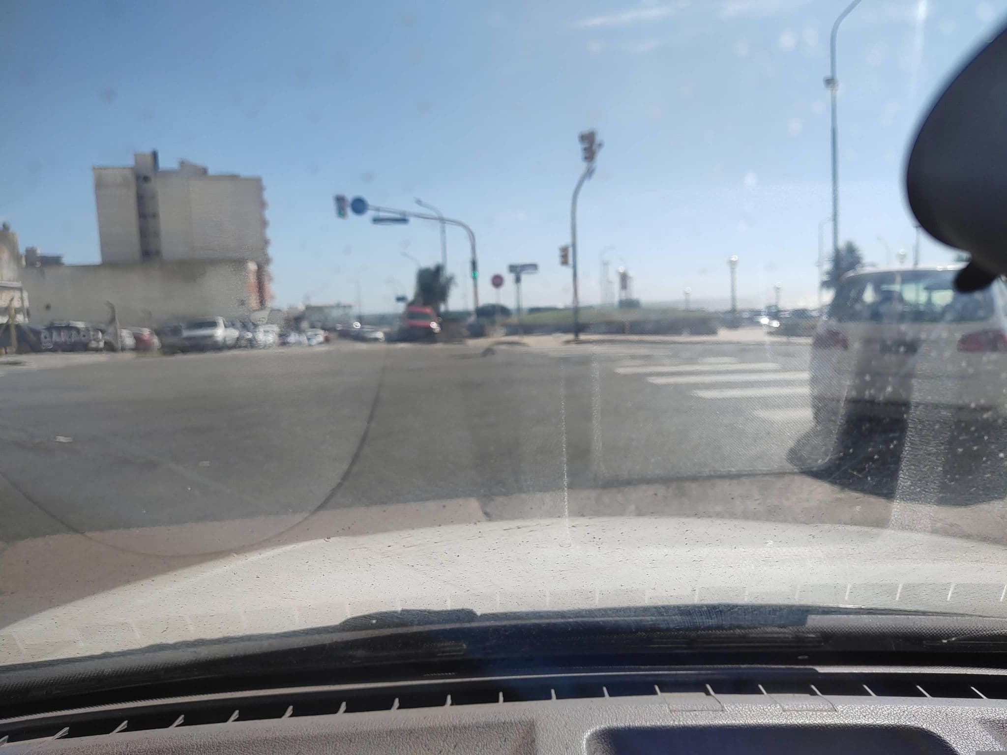 Street view near Hotel Avenida del Mar, Mar del Plata — © Kaart_Local (CC BY-SA · Mapillary)