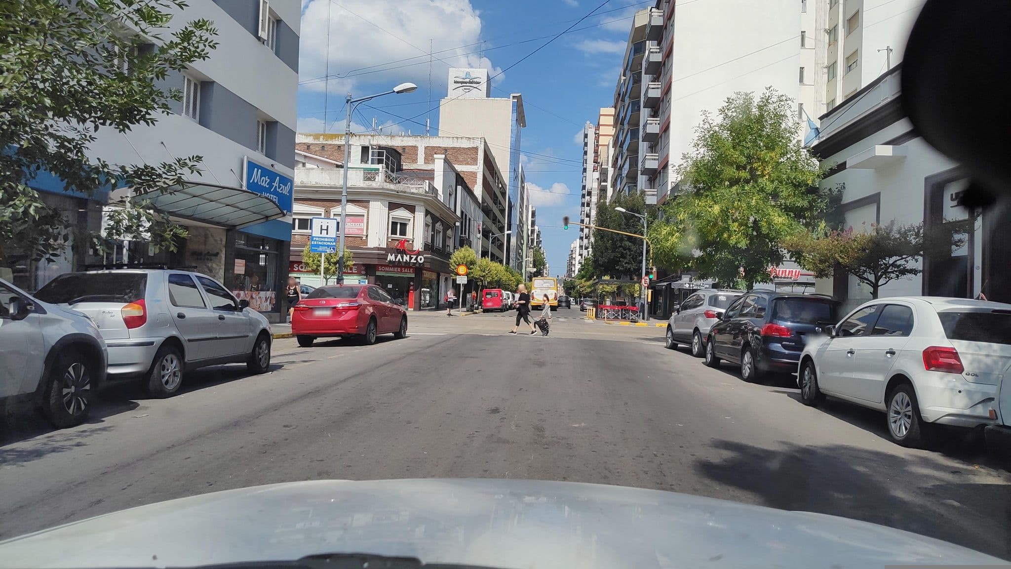 Street view near Hotel Mar Azul, Mar del Plata — © Kaart_Local (CC BY-SA · Mapillary)