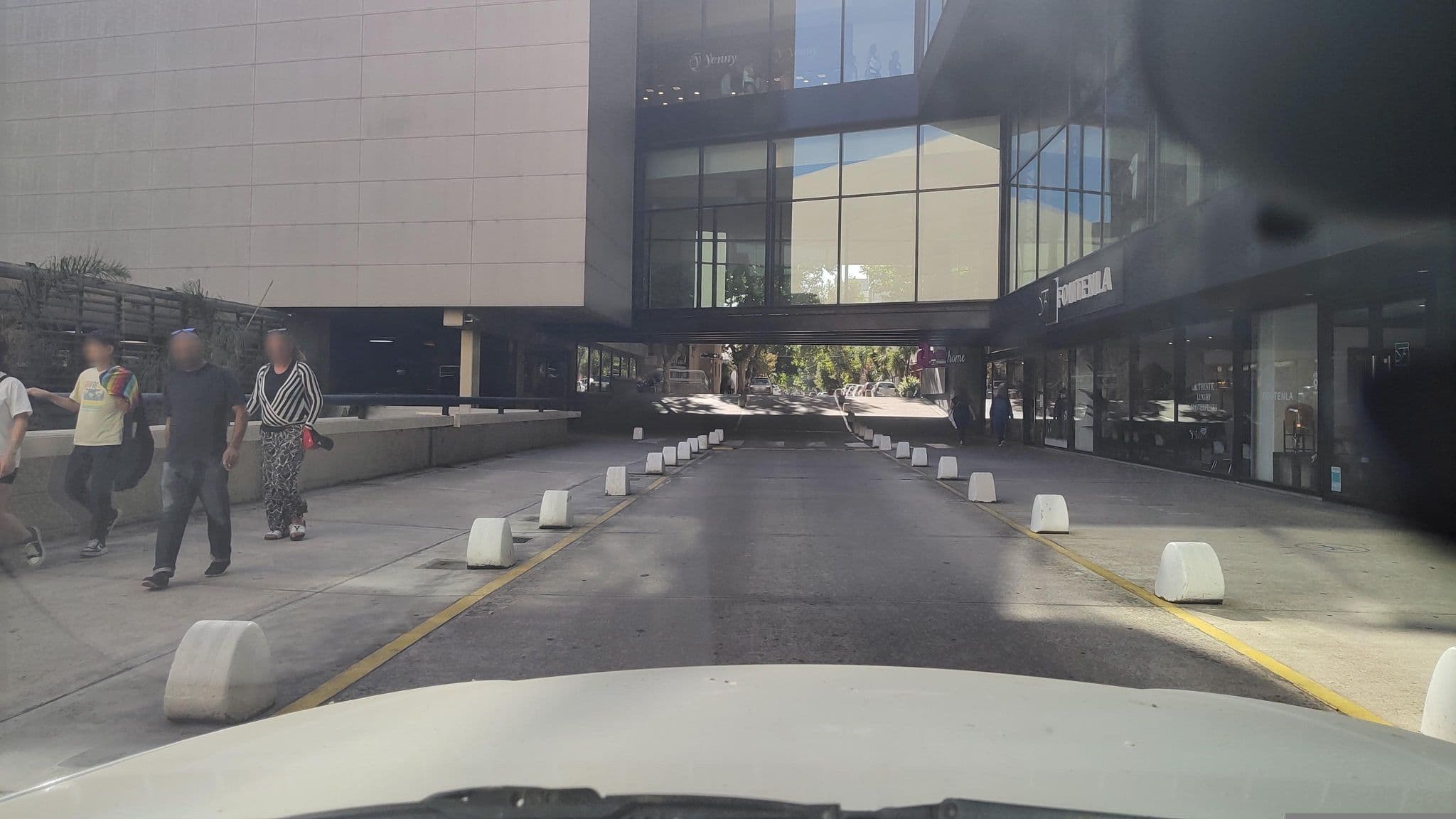 Street view near Hotel Oklay, Mar del Plata — © Kaart_Local (CC BY-SA · Mapillary)