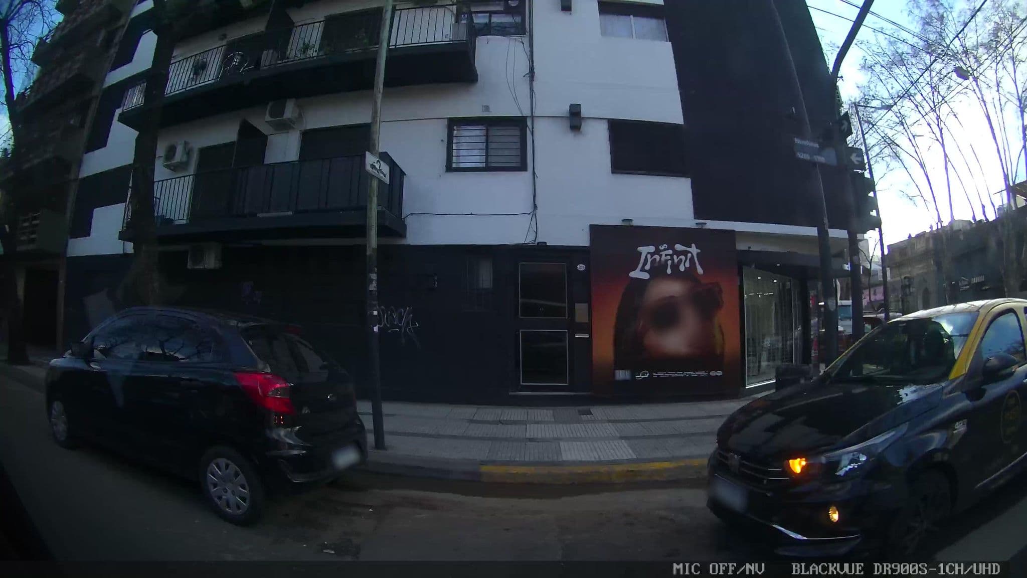Street view near Cheap and Chic Palermo Soho, Colegiales — © kaart_3 (CC BY-SA · Mapillary)