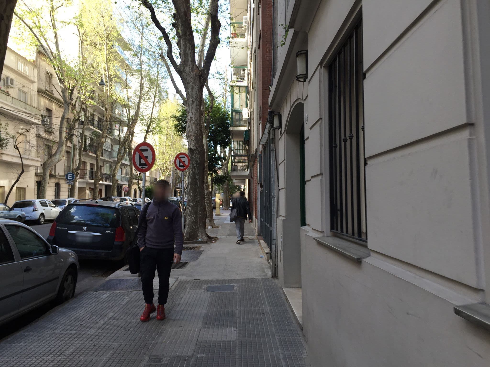Street view near Laprida Flats, Retiro — © nicolas17 (CC BY-SA · Mapillary)