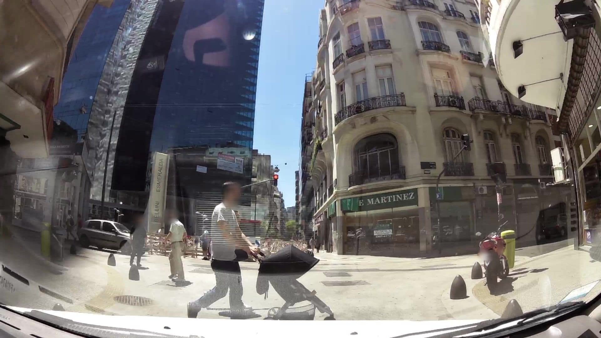 Street view near Ramada by Wyndham Centro, Retiro — © kaartcam (CC BY-SA · Mapillary)