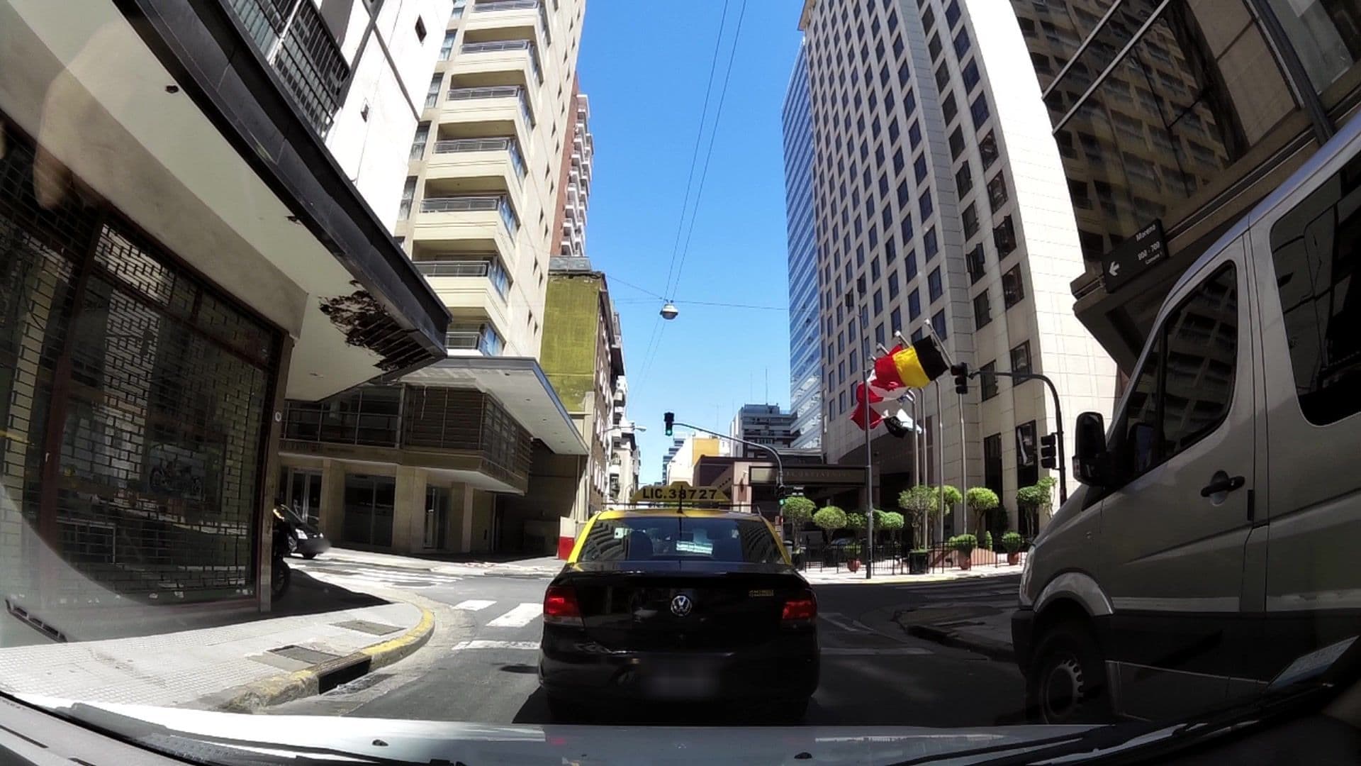 Street view near Desayuno Two Hotel, Buenos Aires — © kaartcam (CC BY-SA · Mapillary)