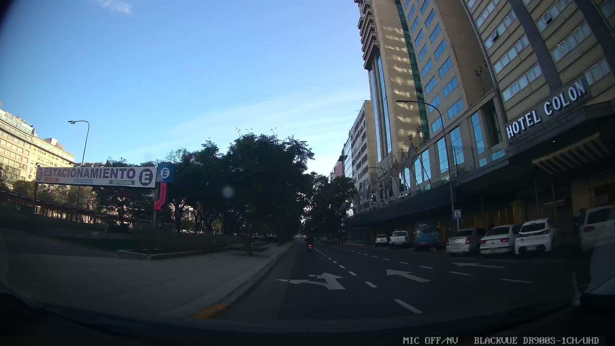 Street view near Hotel Colón, Buenos Aires — © kaartcam (CC BY-SA · Mapillary)
