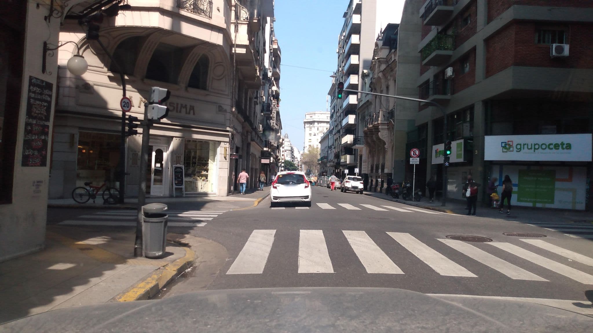 Street view near St. Nicholas Hostel, Balvanera — © Kaart_Local (CC BY-SA · Mapillary)