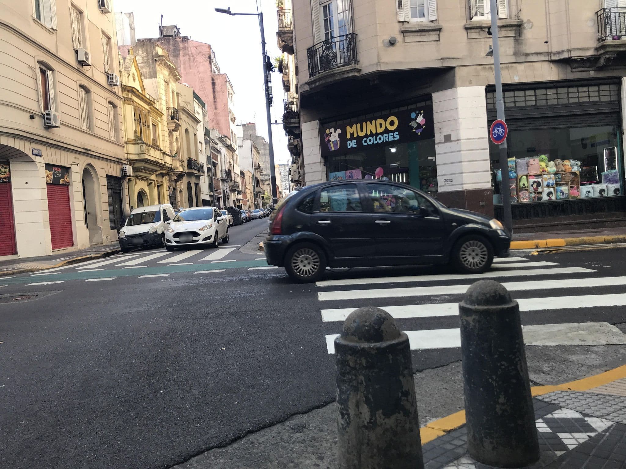 Street view near Hotel Alma Del Plata, Buenos Aires — © miguel_andrade (CC BY-SA · Mapillary)