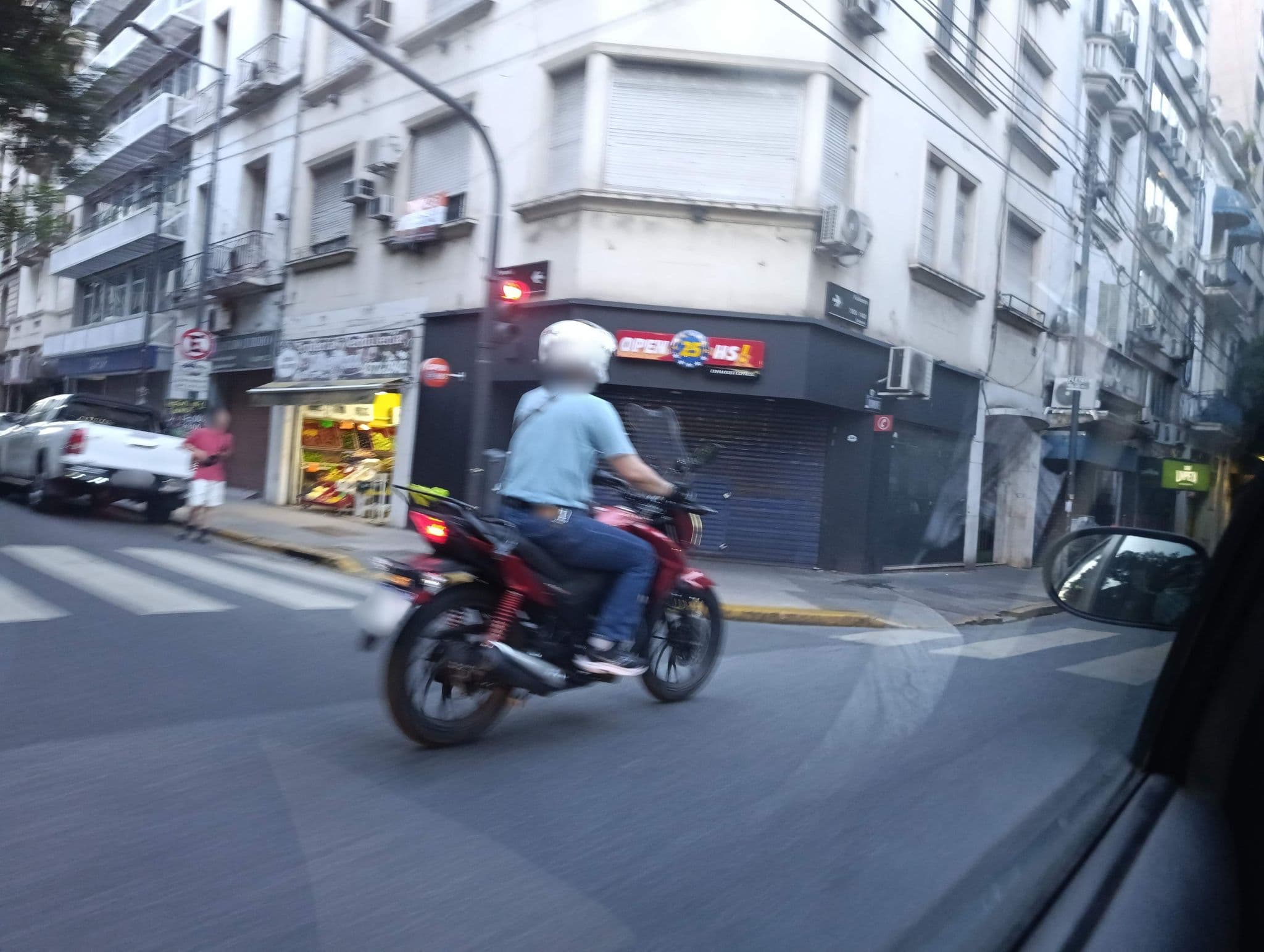Street view near Hotel Comfort Baires, Balvanera — © Great-Hawk (CC BY-SA · Mapillary)