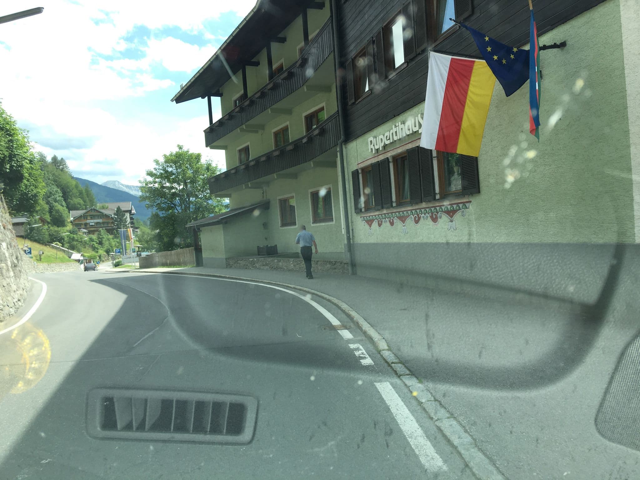 Street view near Rupertihaus, Heiligenblut — © kgvx (CC BY-SA · Mapillary)