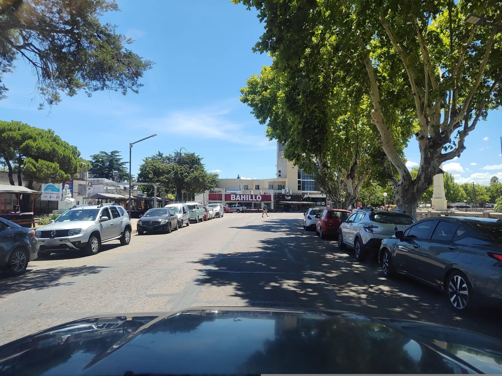 Street view near Hotel Aleman, Gualeguaychú — © andresduhour (CC BY-SA · Mapillary)
