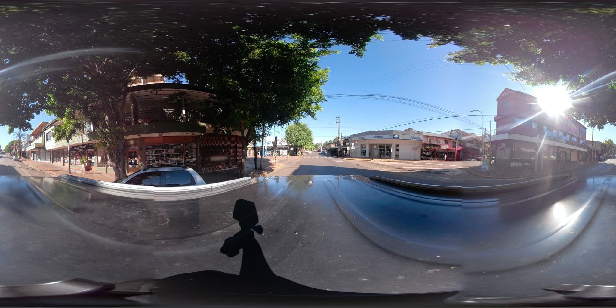 Street view near Flora Apartments, Puerto Iguazú — © coralfm (CC BY-SA · Mapillary)