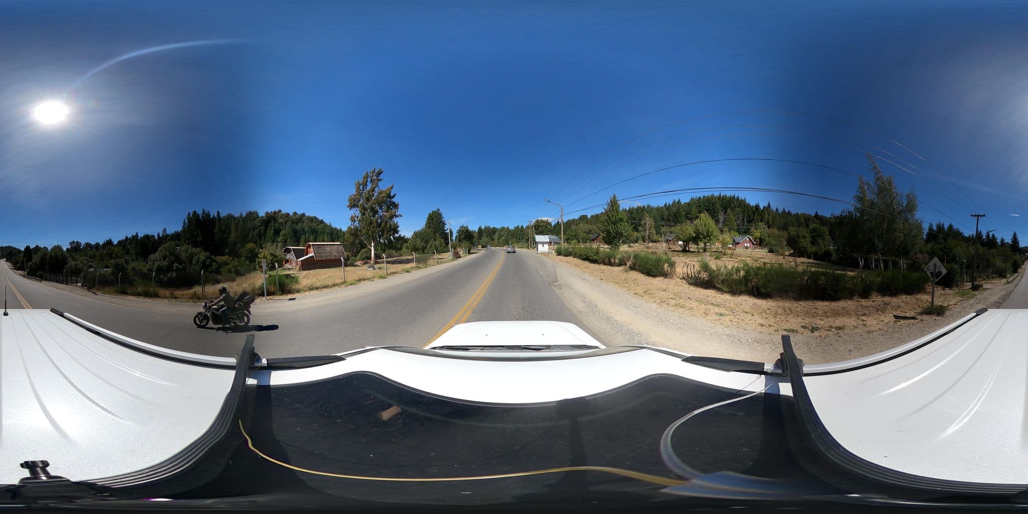 Street view near cabañas Islas Malvinas, San Carlos de Bariloche — © Kaart_Local (CC BY-SA · Mapillary)