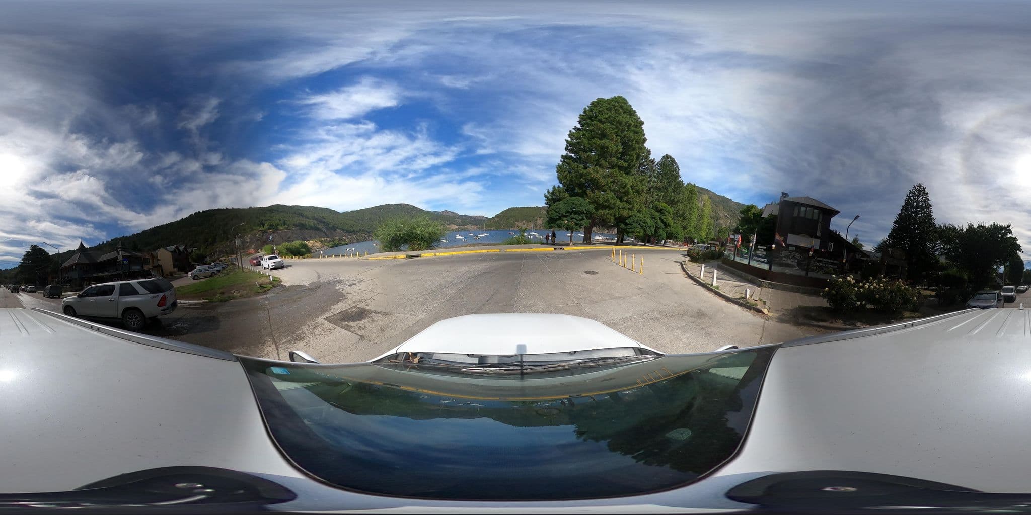 Street view near Cabañas Las Rosas, San Martín de los Andes — © Kaart_Local (CC BY-SA · Mapillary)