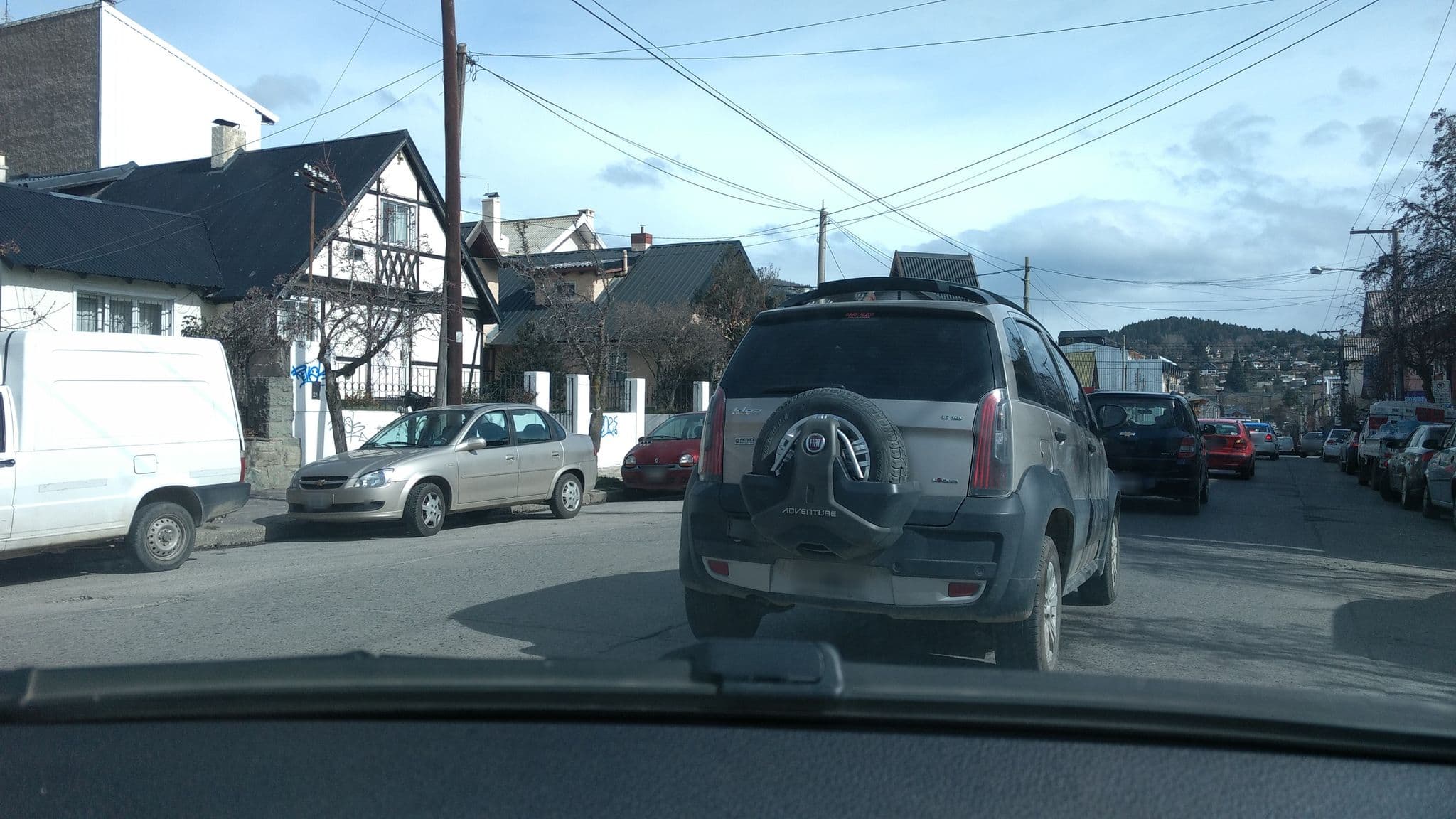 Street view near Bareko Hotel, San Carlos de Bariloche — © martinvilu (CC BY-SA · Mapillary)
