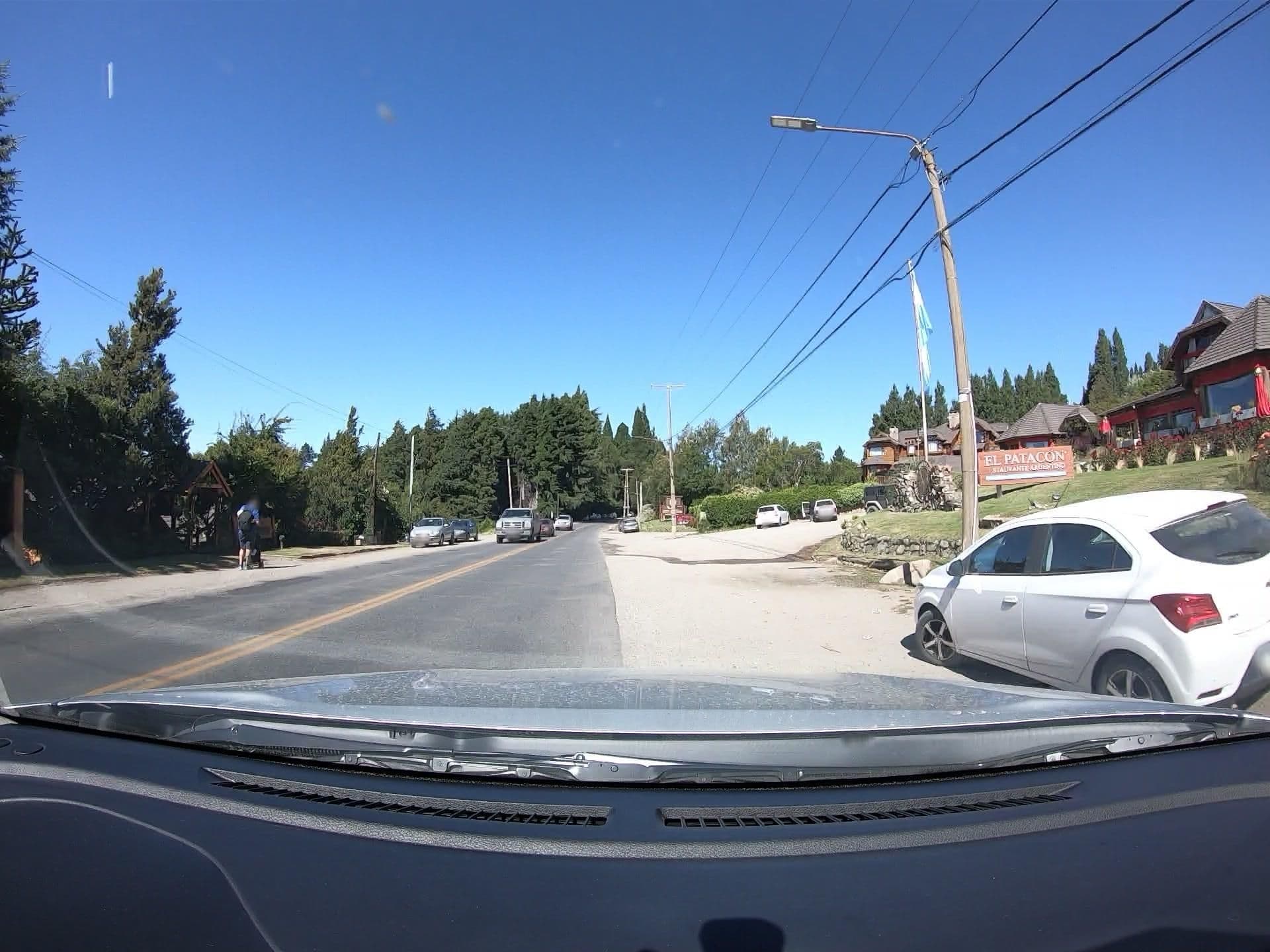 Street view near Las Marias del Nahuel Hosteria Hotel San Carlos de Bariloche, San Carlos de Bariloche — © martinvilu (CC BY-SA · Mapillary)