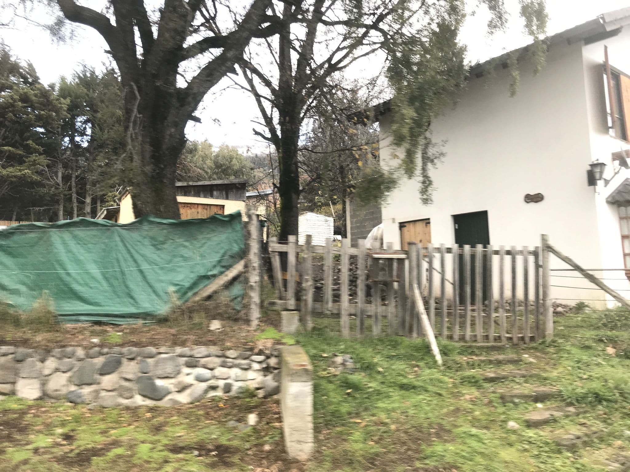 Street view near Bungalows Capurro, San Carlos de Bariloche — © ejegg (CC BY-SA · Mapillary)