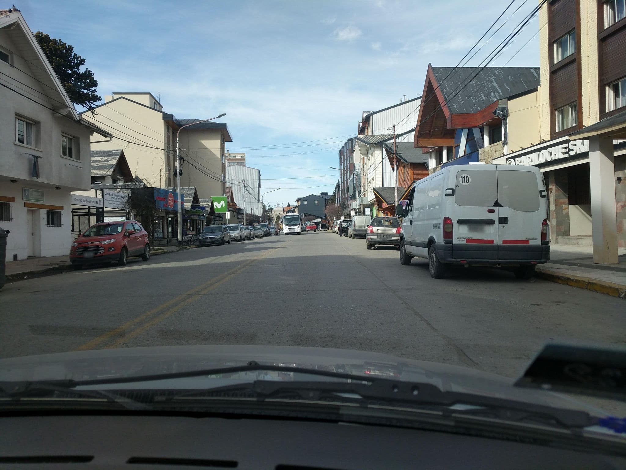 Street view near Club Hotel Ayelen, San Carlos de Bariloche — © zentown (CC BY-SA · Mapillary)