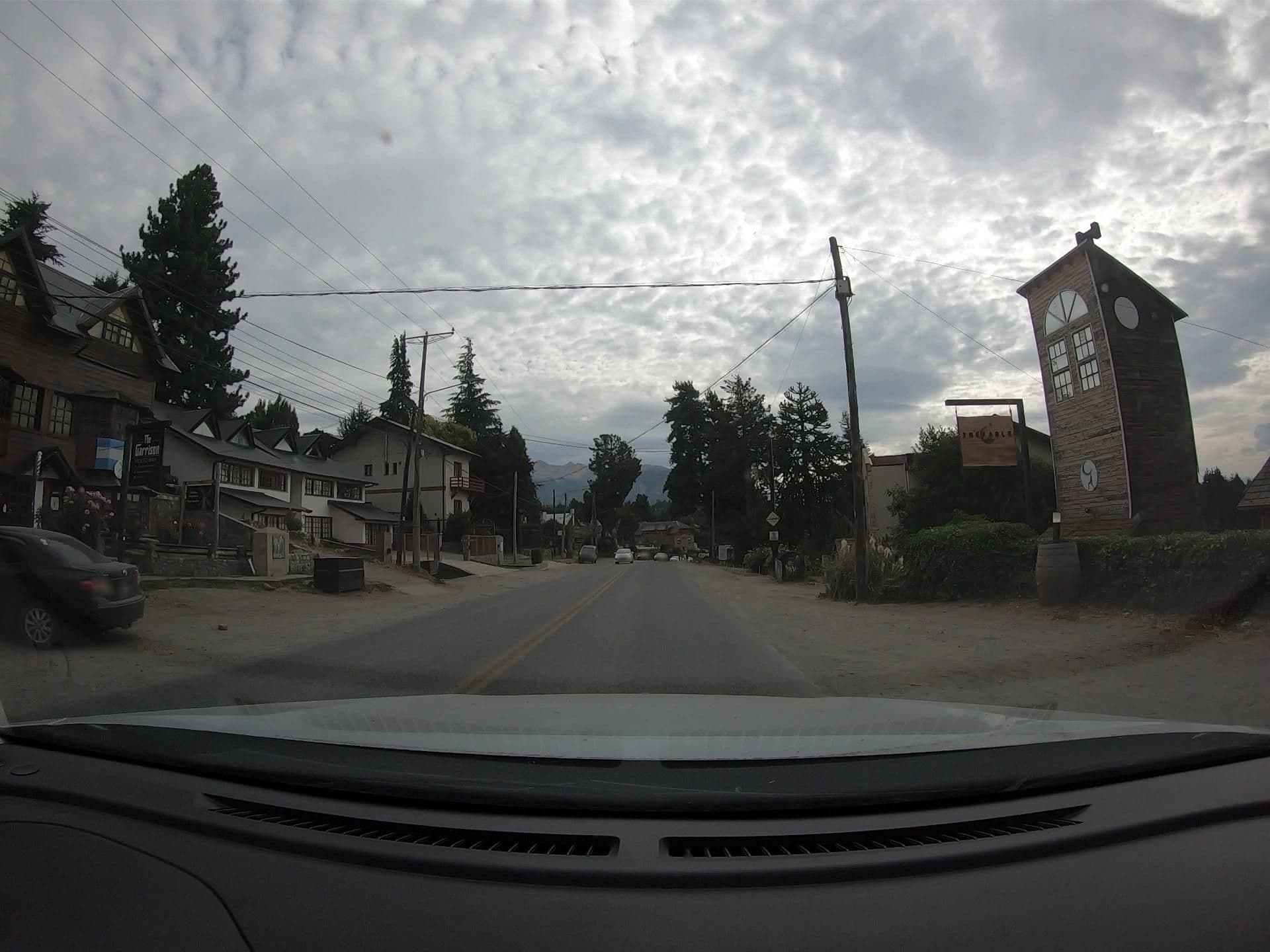 Street view near Altuen Hotel Suites&Spa, San Carlos de Bariloche — © martinvilu (CC BY-SA · Mapillary)