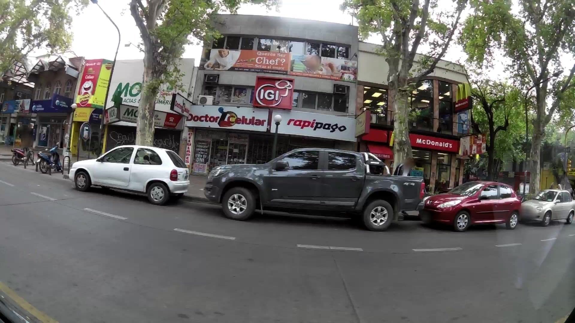 Street view near HS Mendoza Habitación 204, Mendoza — © kaartcam (CC BY-SA · Mapillary)
