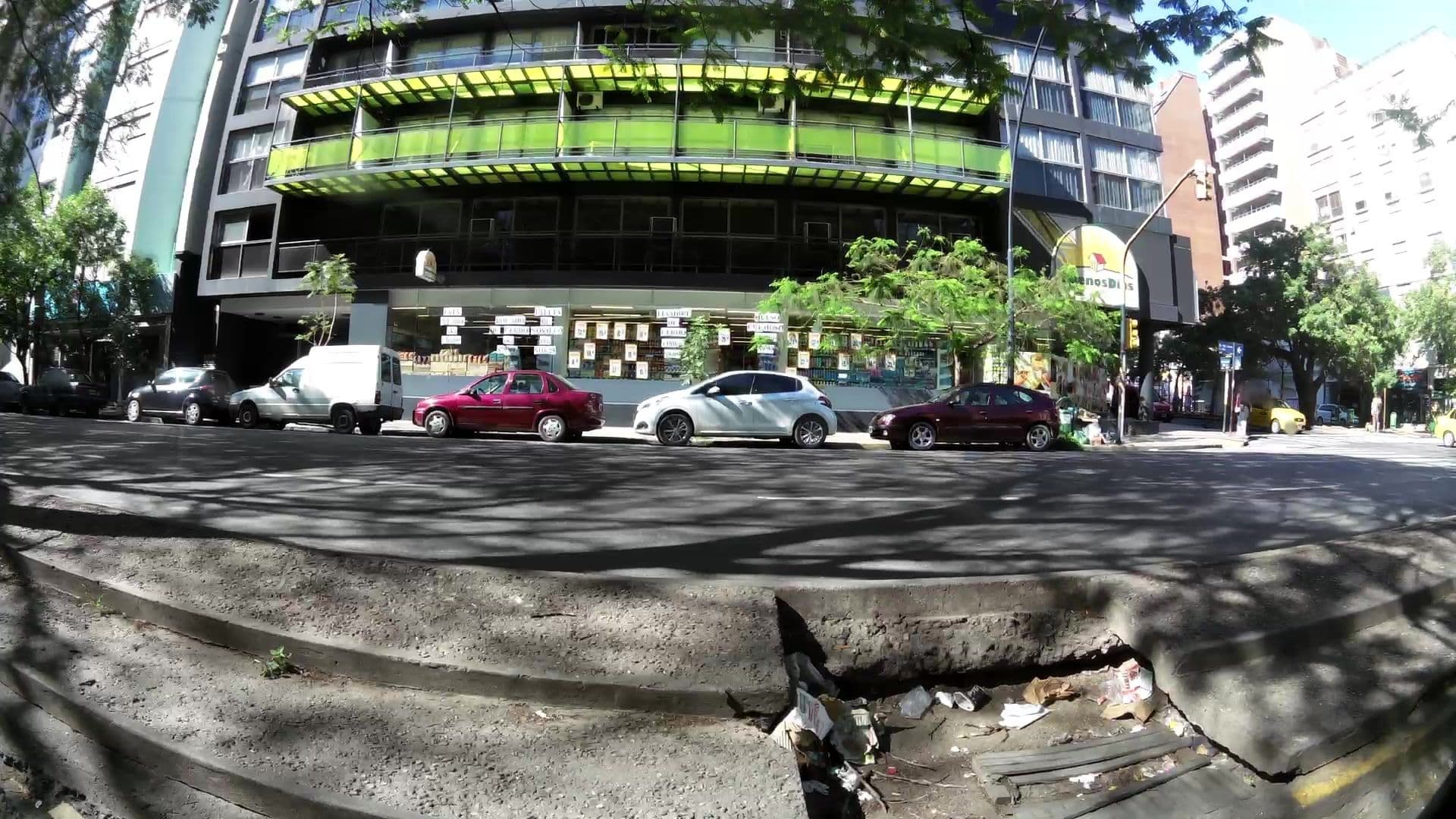 Street view near Interplaza Hotel, Córdoba — © kaartcam (CC BY-SA · Mapillary)