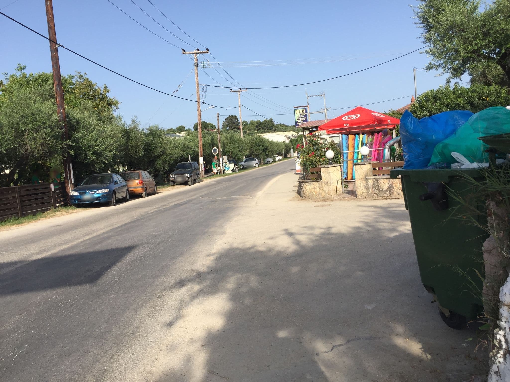 Street view near Abelia Studios, Plános — © railorama (CC BY-SA · Mapillary)