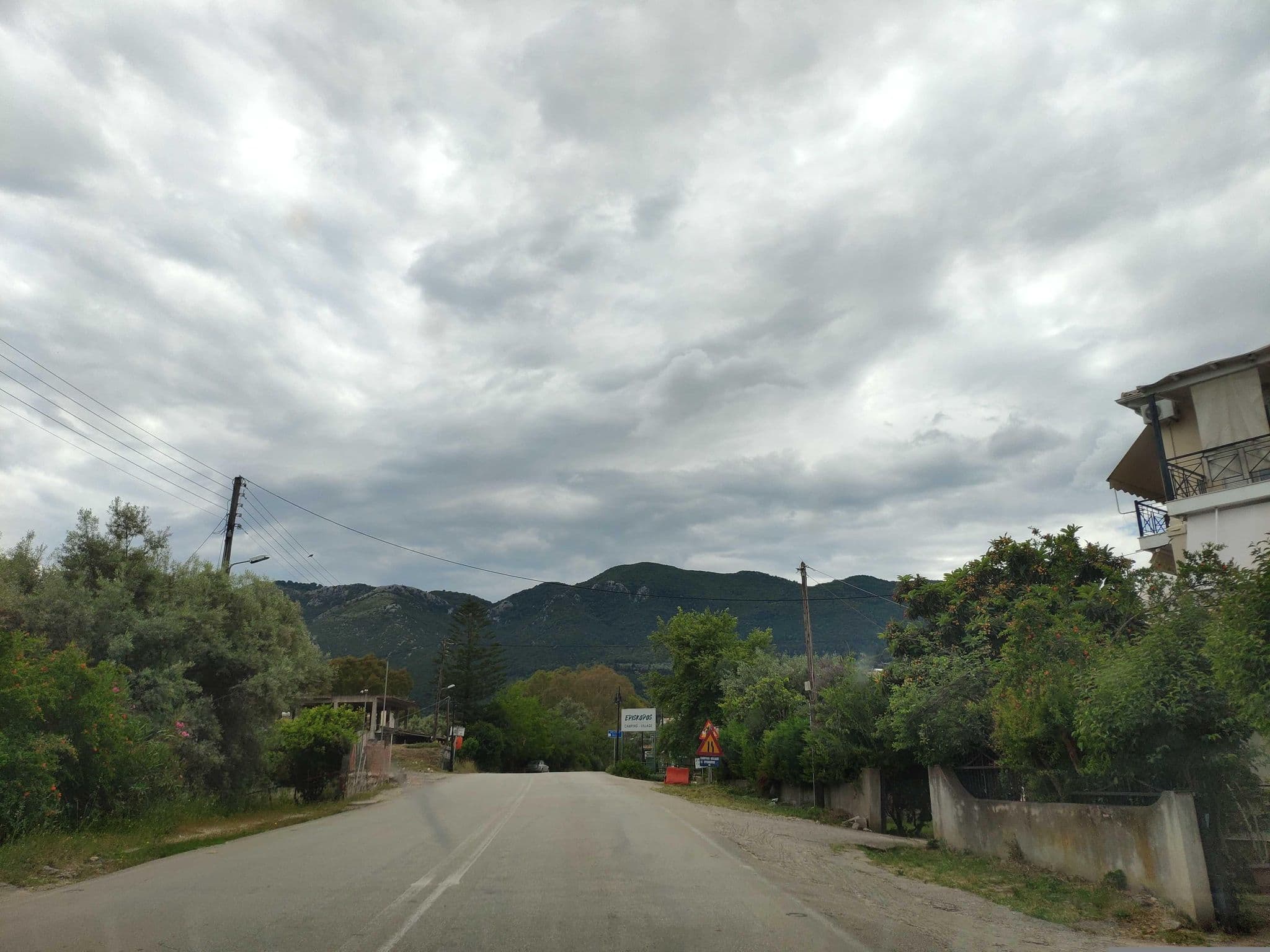 Street view near Ducato Hotel, Nidhríon — © pppetros (CC BY-SA · Mapillary)