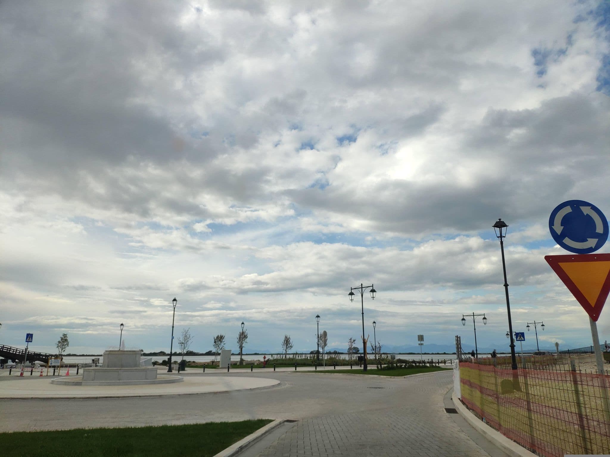 Street view near Hotel Lefkas, Lefkáda — © pppetros (CC BY-SA · Mapillary)