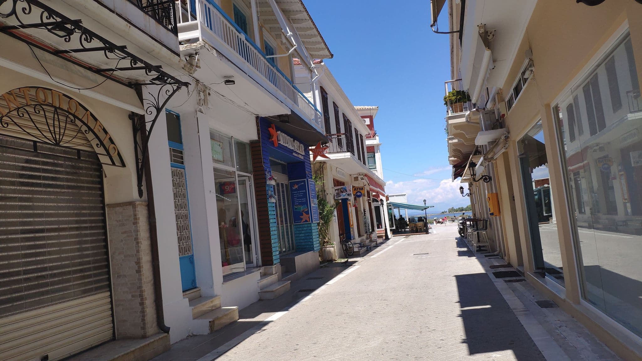 Street view near Palazzo Greci, Lefkáda — © pppetros (CC BY-SA · Mapillary)