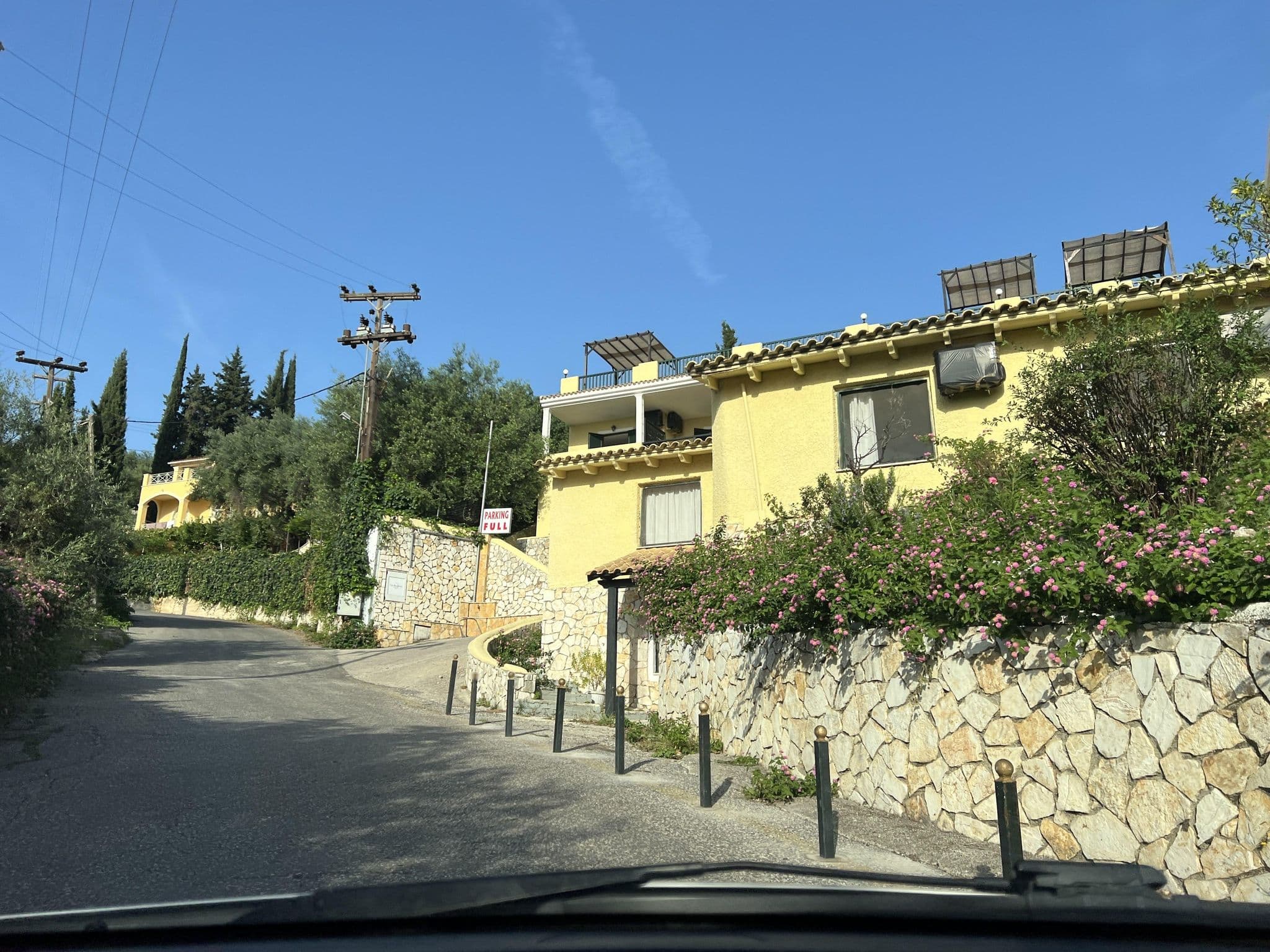 Street view near Corfu Residen, Kontokáli — © VMConsulting (CC BY-SA · Mapillary)