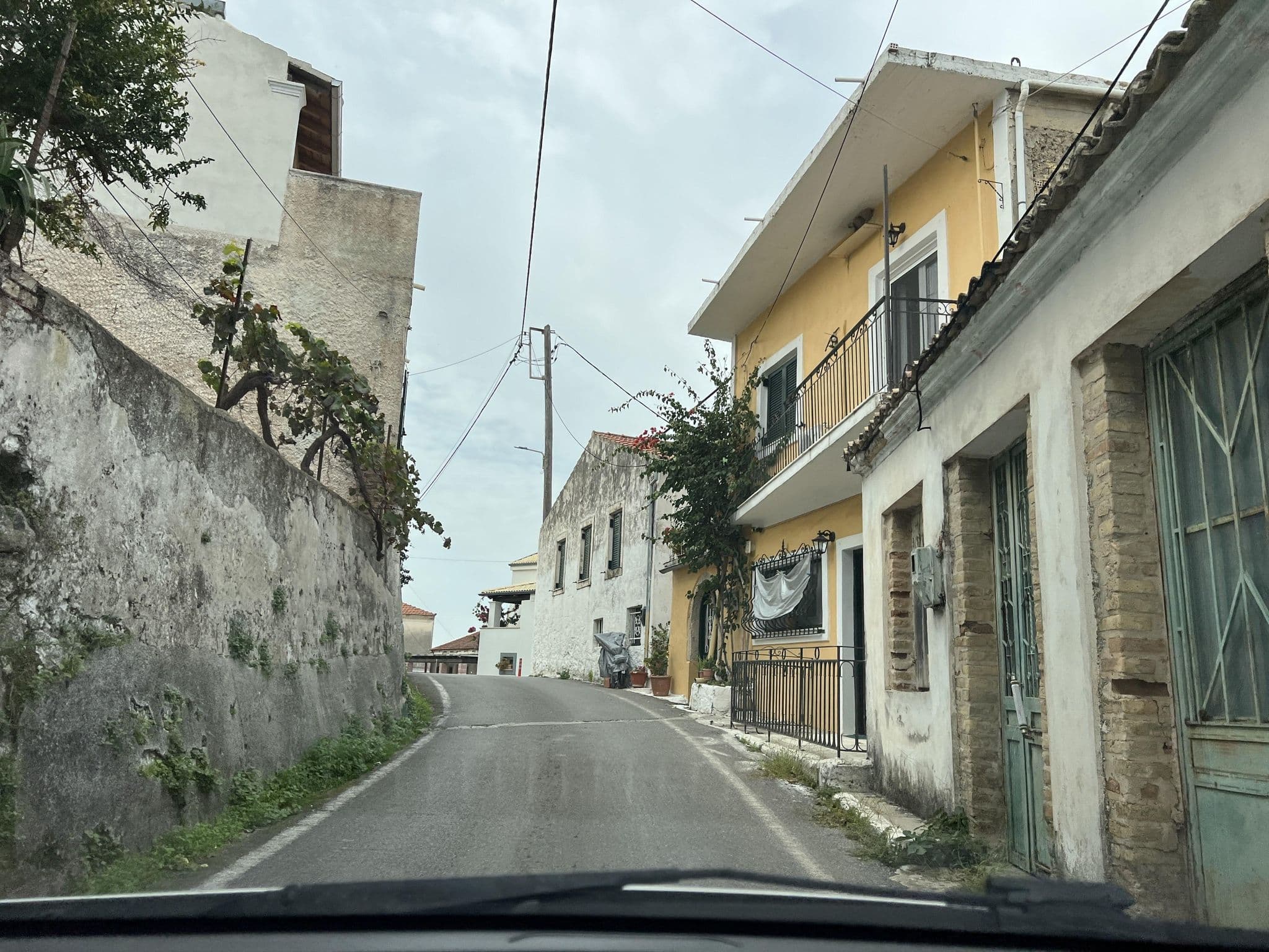 Street view near The house with the arches, Nýmfes — © VMConsulting (CC BY-SA · Mapillary)