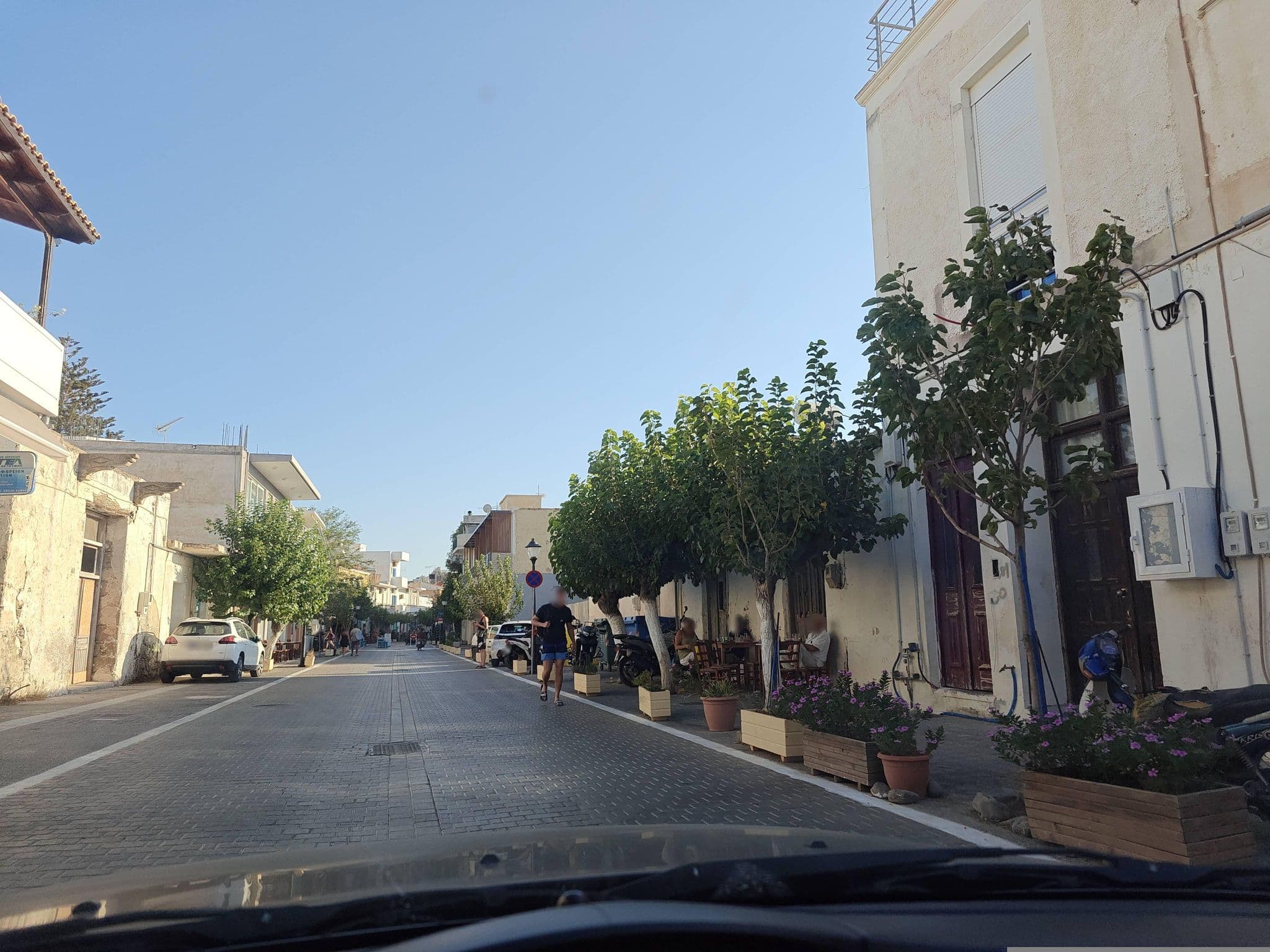 Street view near Oasis, Palaióchora — © grkpete (CC BY-SA · Mapillary)
