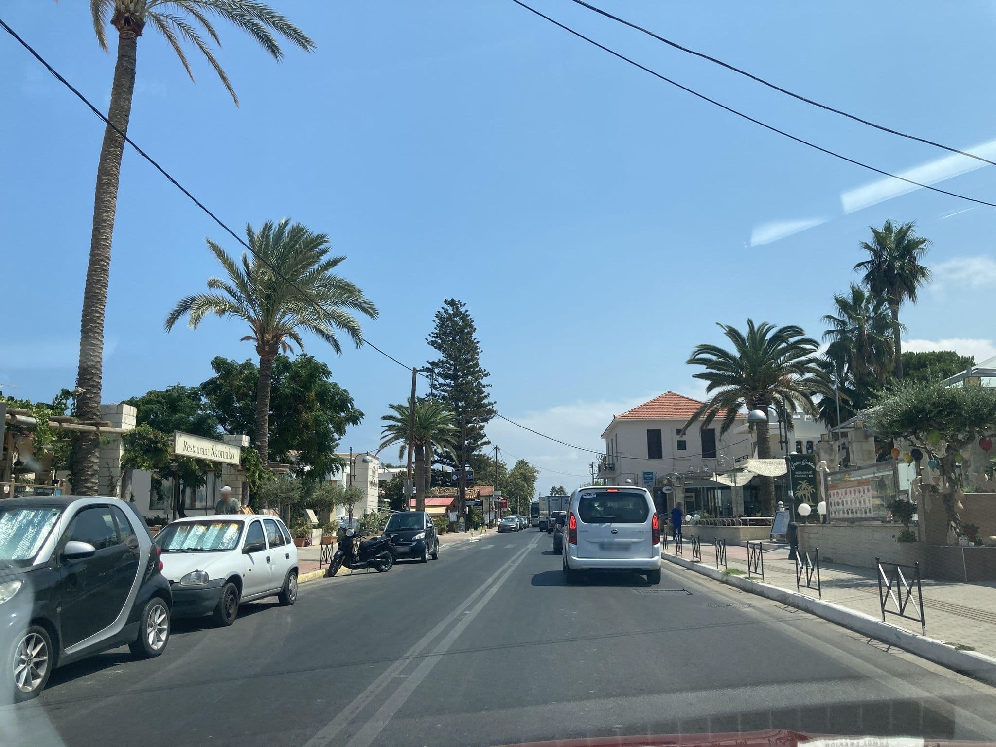 Street view near Bay View Hotel, Galatás — © fod (CC BY-SA · Mapillary)