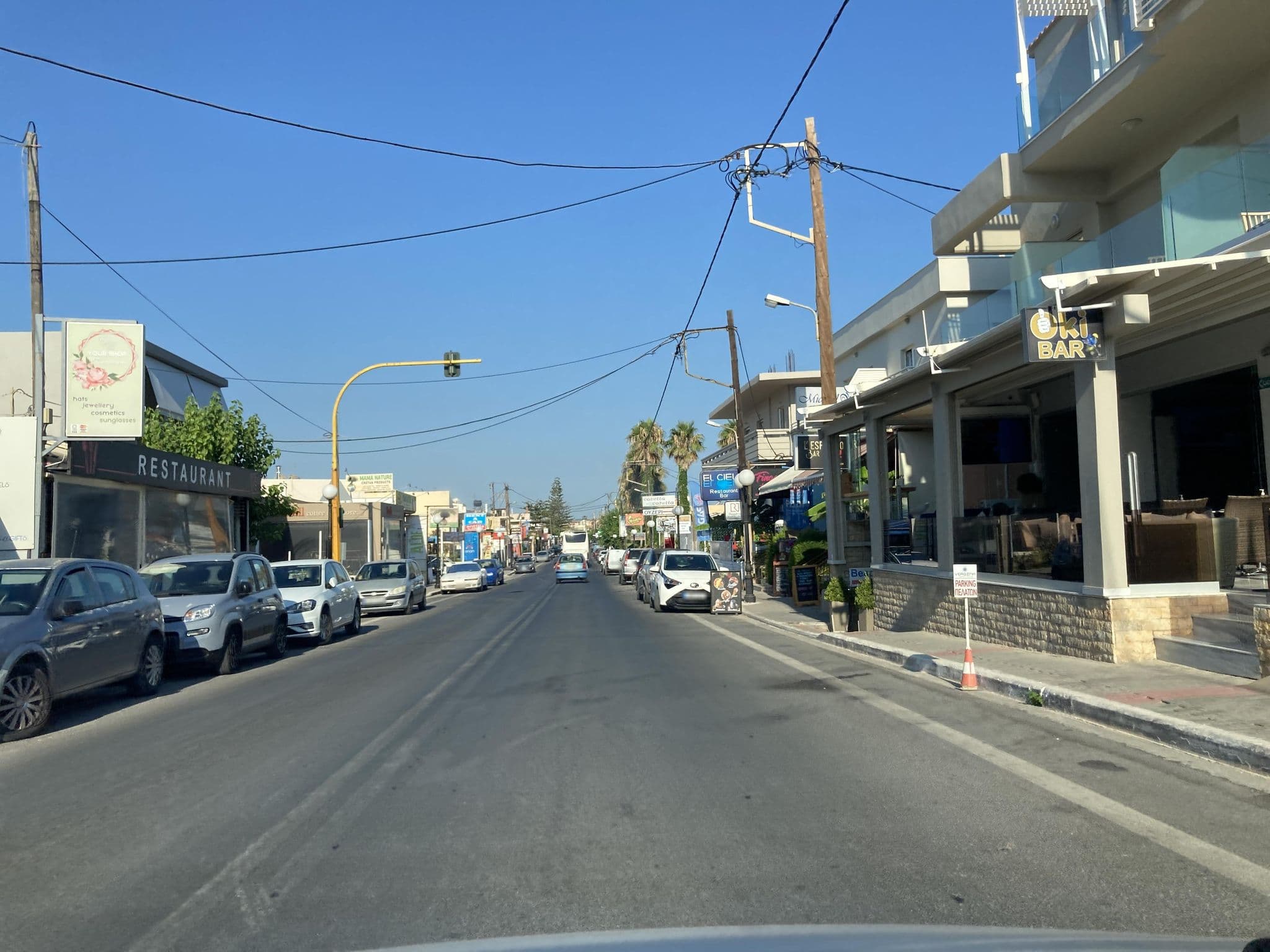 Street view near Verginia Beach Hotel, Galatás — © fod (CC BY-SA · Mapillary)