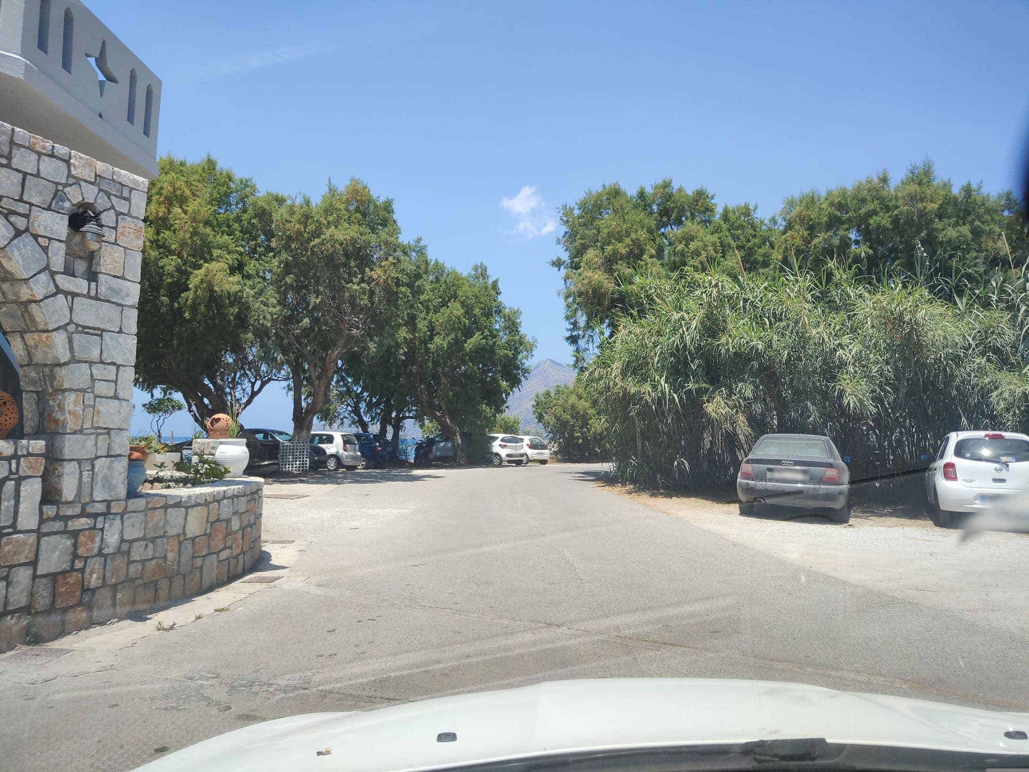 Street view near ::on the water lodging, Kíssamos — © stefan4614 (CC BY-SA · Mapillary)