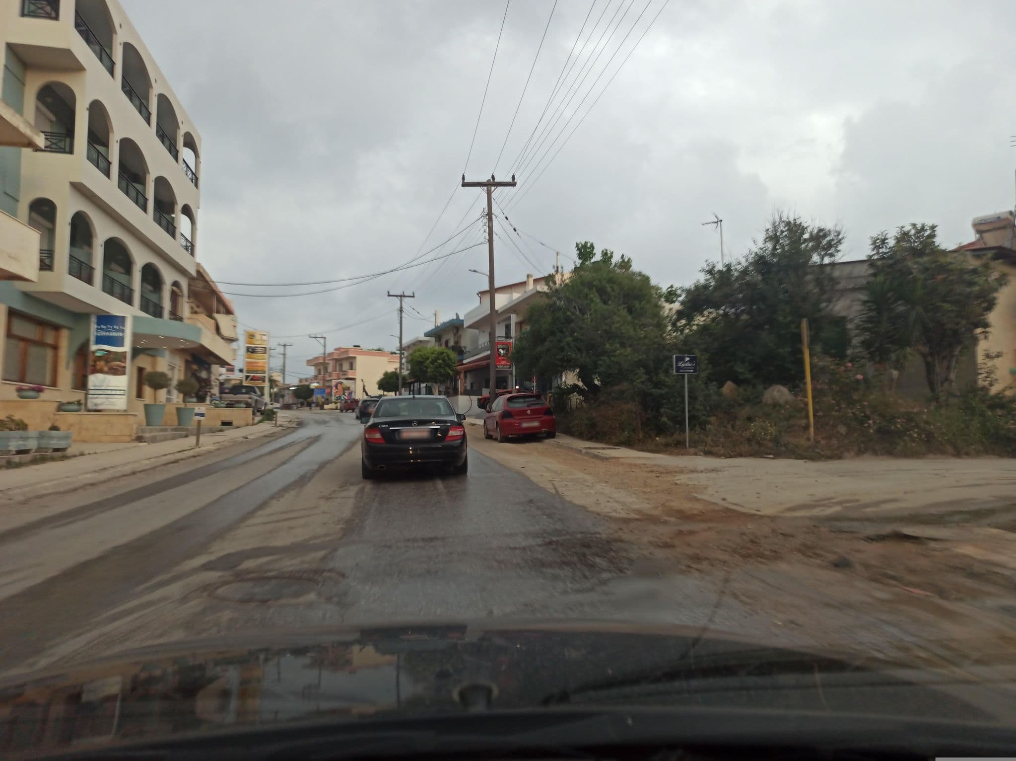 Street view near Kissamos Hotel, Kíssamos — © grkpete (CC BY-SA · Mapillary)