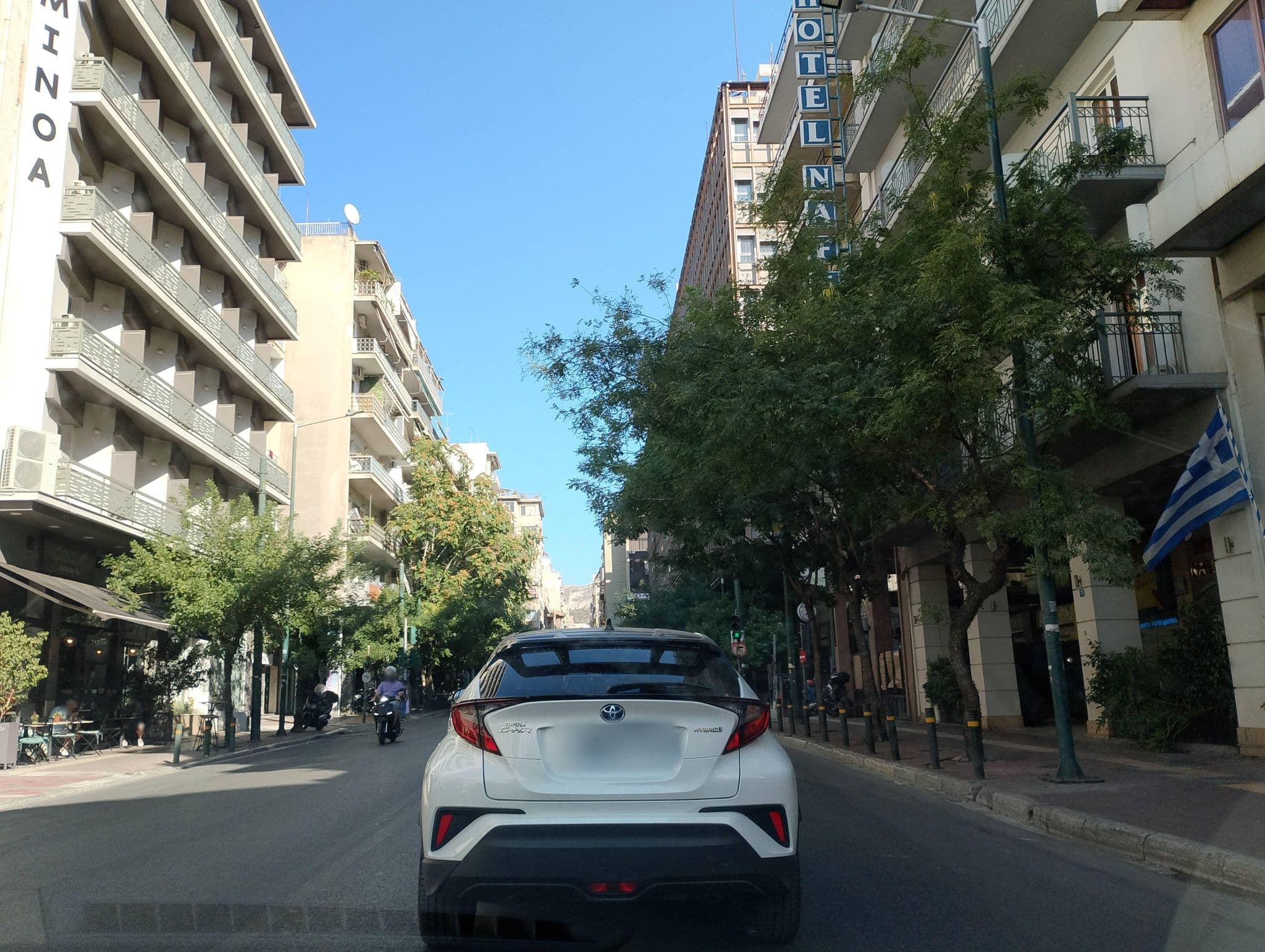 Street view near Marathon Hotel, Athens — © George_210 (CC BY-SA · Mapillary)