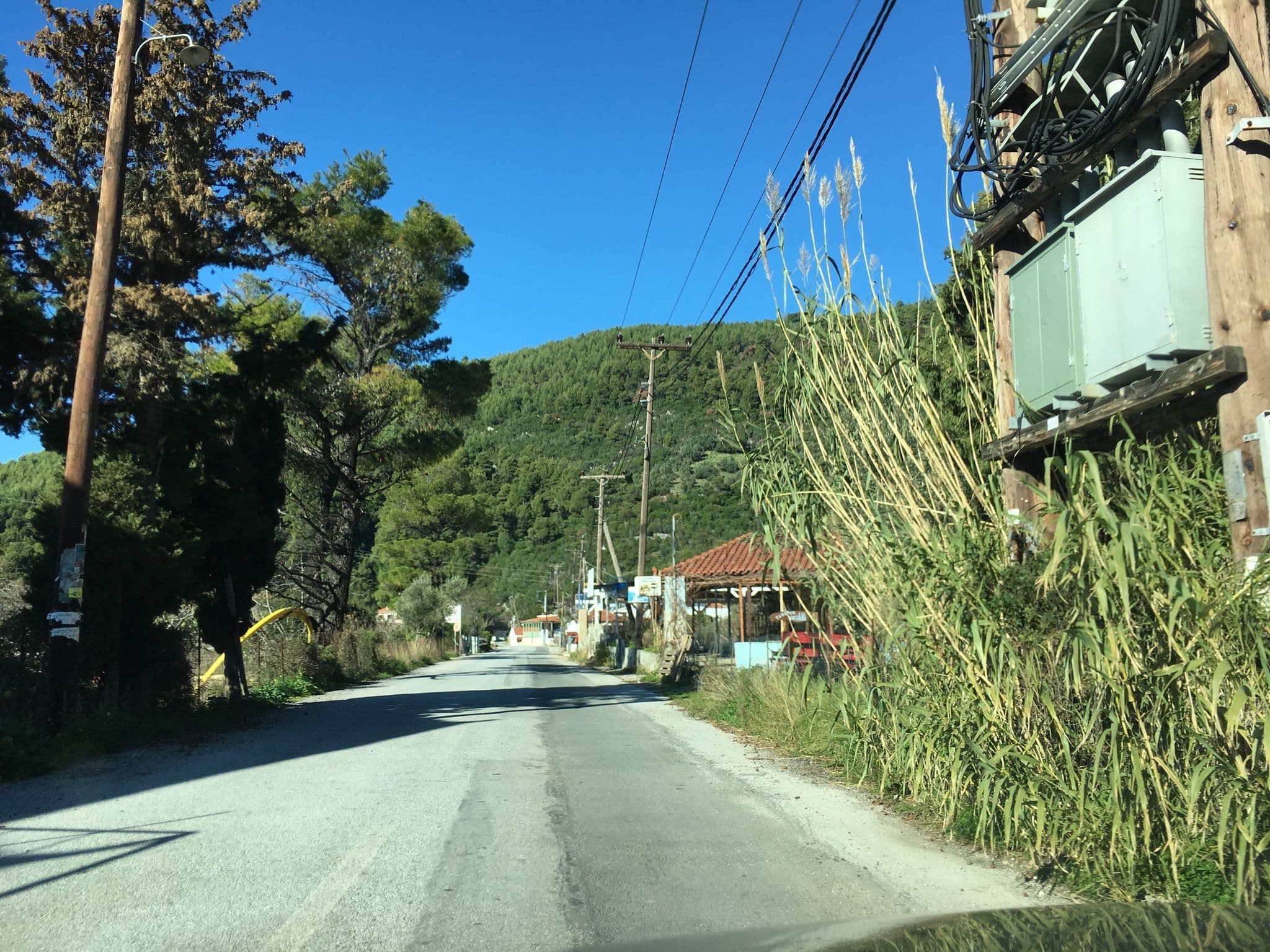Street view near Ippokampos, Skópelos — © wazer (CC BY-SA · Mapillary)