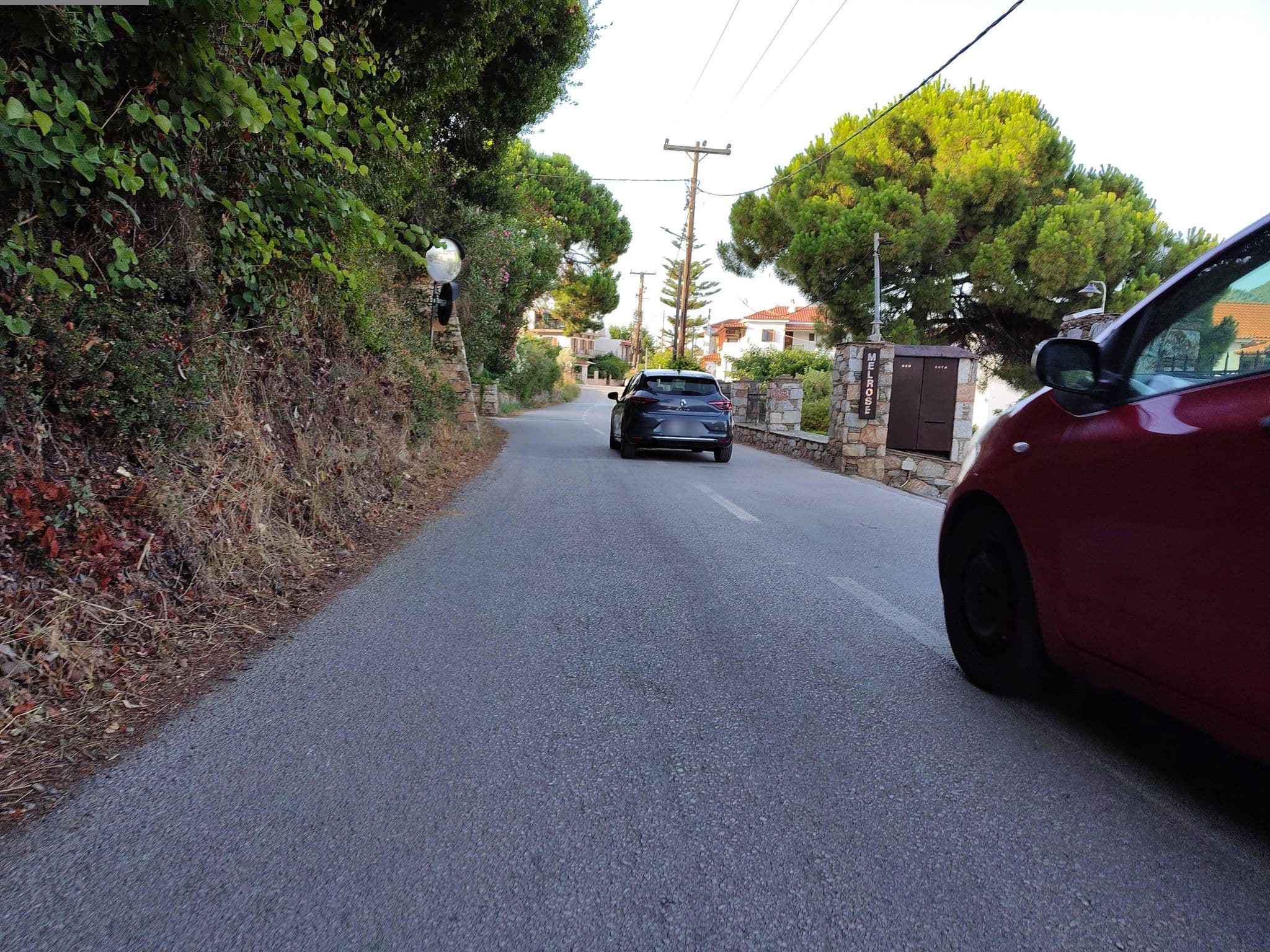 Street view near Mina apartments, Skópelos — © majovajo (CC BY-SA · Mapillary)