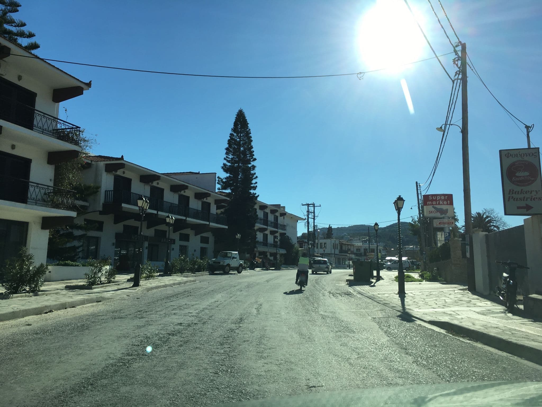 Street view near amalia hotel, Skópelos — © wazer (CC BY-SA · Mapillary)