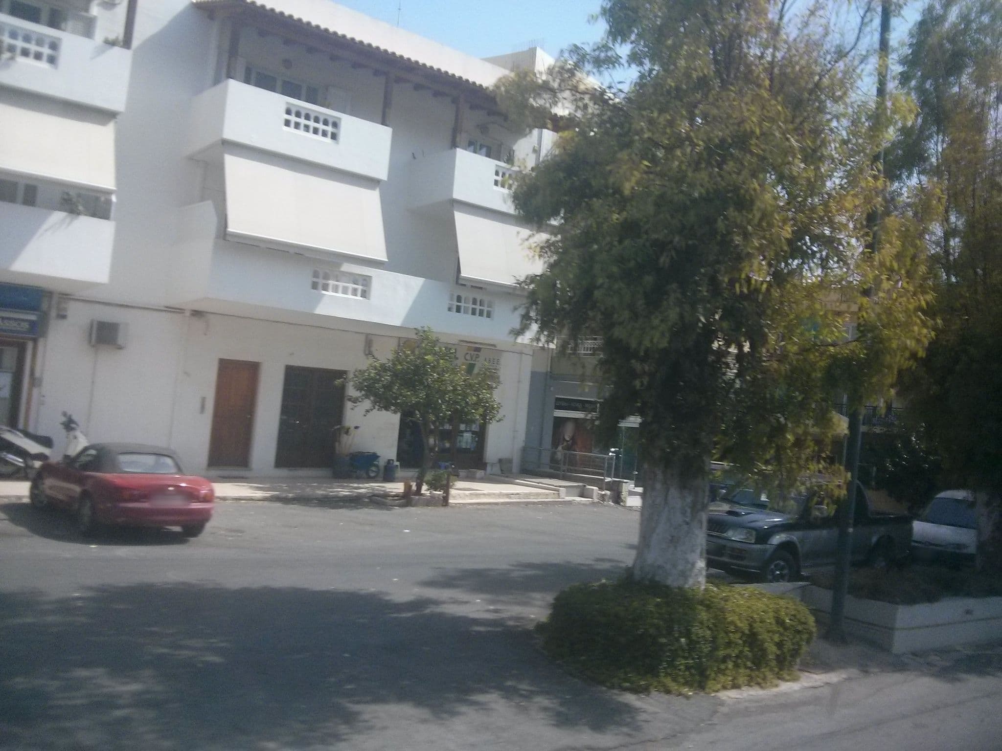 Street view near Vasso Hotel, Limín Khersonísou — © homehill (CC BY-SA · Mapillary)