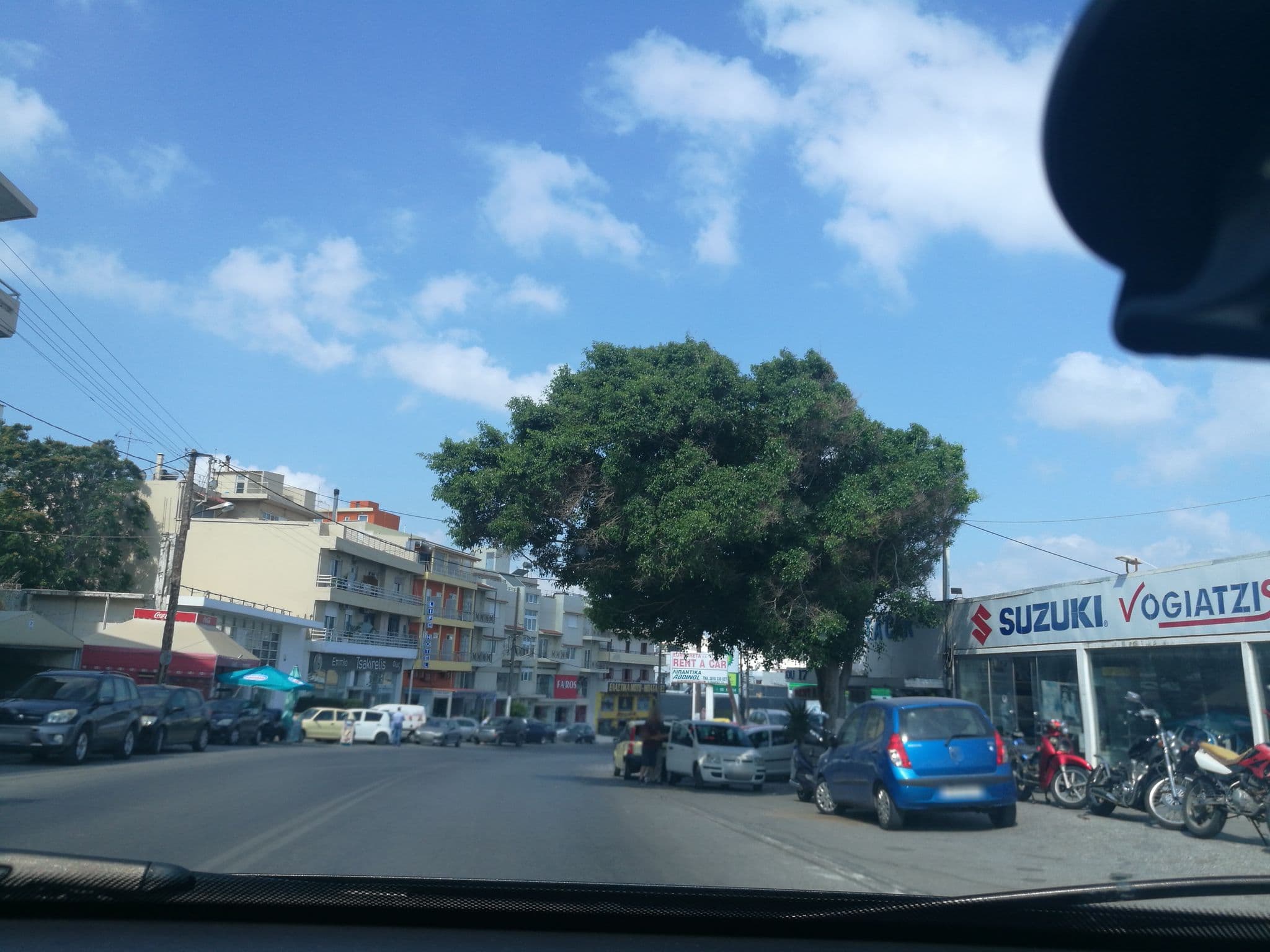 Street view near Villa Meltemi, Irákleion — © siti (CC BY-SA · Mapillary)