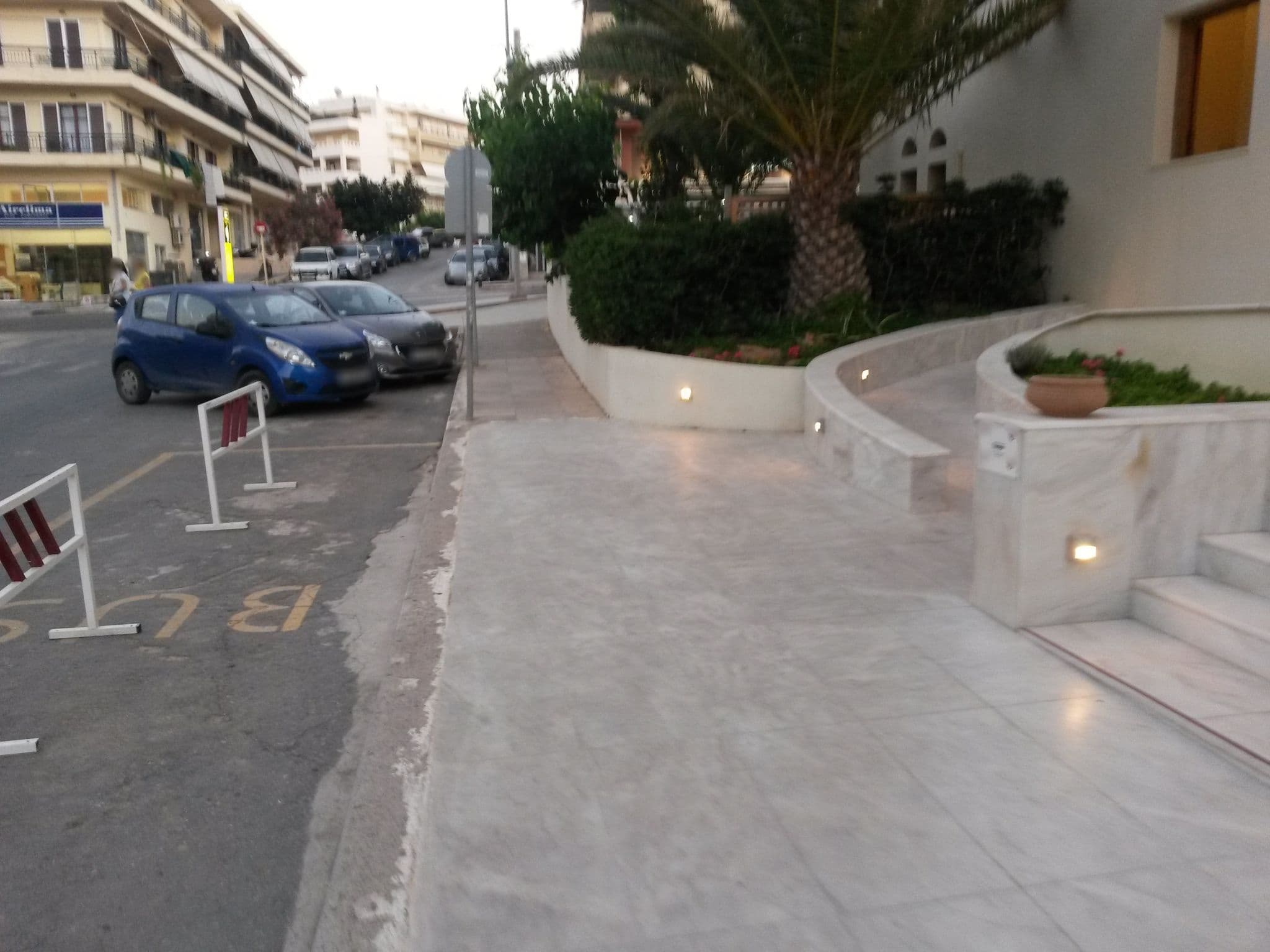 Street view near My Creten Bed, Rethymno — © bjorn (CC BY-SA · Mapillary)