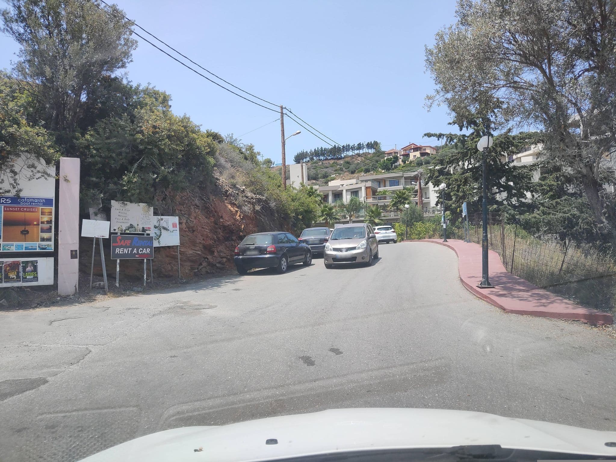 Street view near Blue Horizon Kids & Family World, Zonianá — © stefan4614 (CC BY-SA · Mapillary)