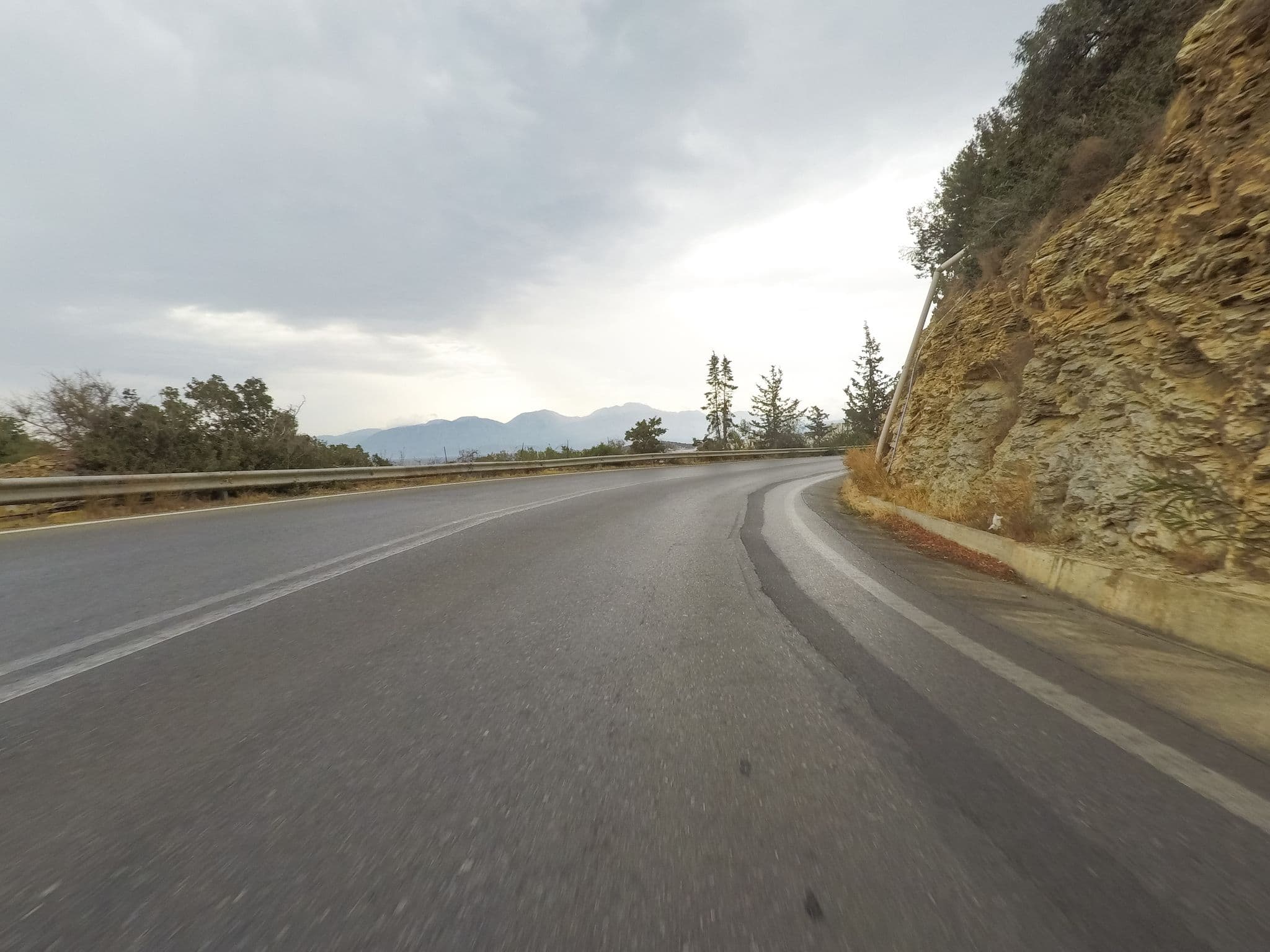 Street view near Ξενοδοχείο Πλιαδες, Ágios Nikólaos — © esario (CC BY-SA · Mapillary)