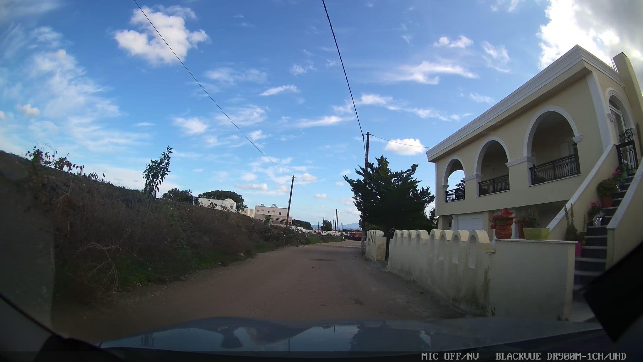 Street view near Mystique Santorini, Mesariá — © jthnz (CC BY-SA · Mapillary)