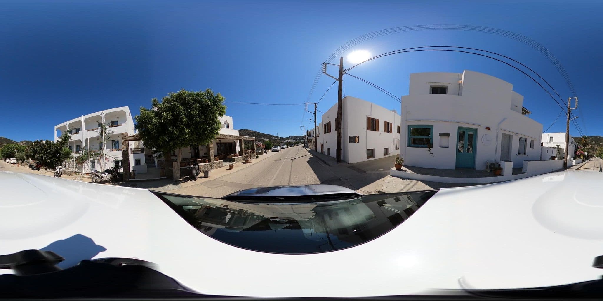 Street view near Benaki Hotel, Adámas — © katagrafes (CC BY-SA · Mapillary)