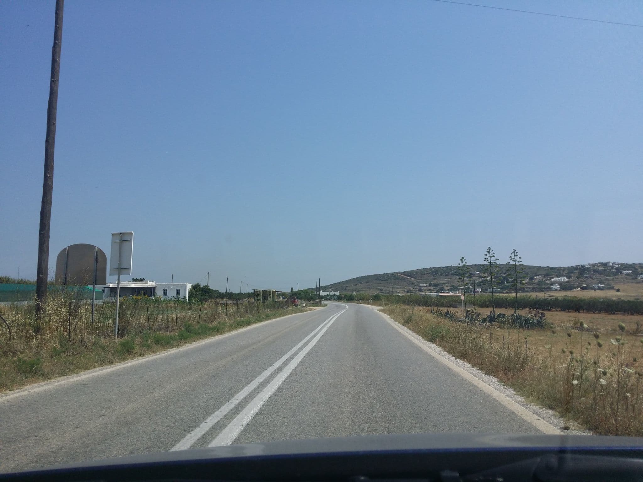 Street view near Το Μαργαριτάρι της Νάξου, Páros — © pppetros (CC BY-SA · Mapillary)