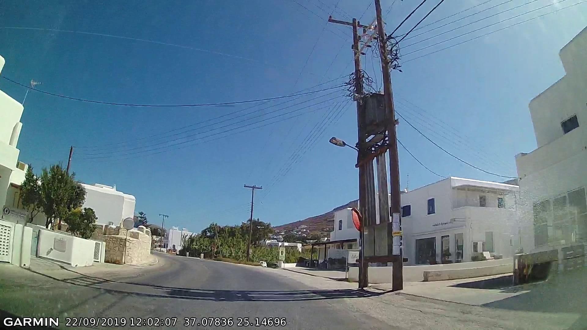 Street view near Casa Del Sol studios, Páros — © pppetros (CC BY-SA · Mapillary)