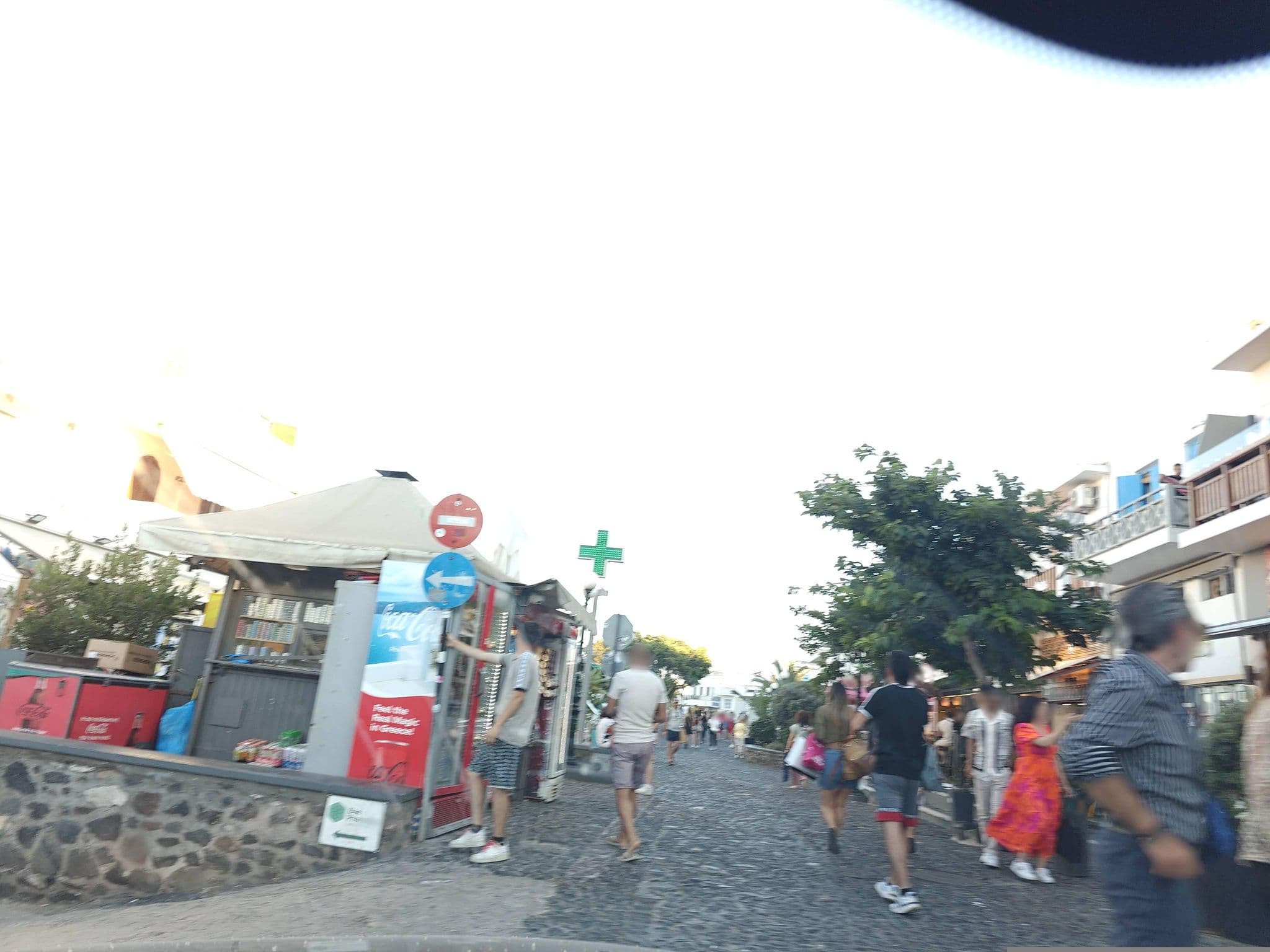 Street view near Santorini Facile Fira Rooms, Firá — © grkpete (CC BY-SA · Mapillary)